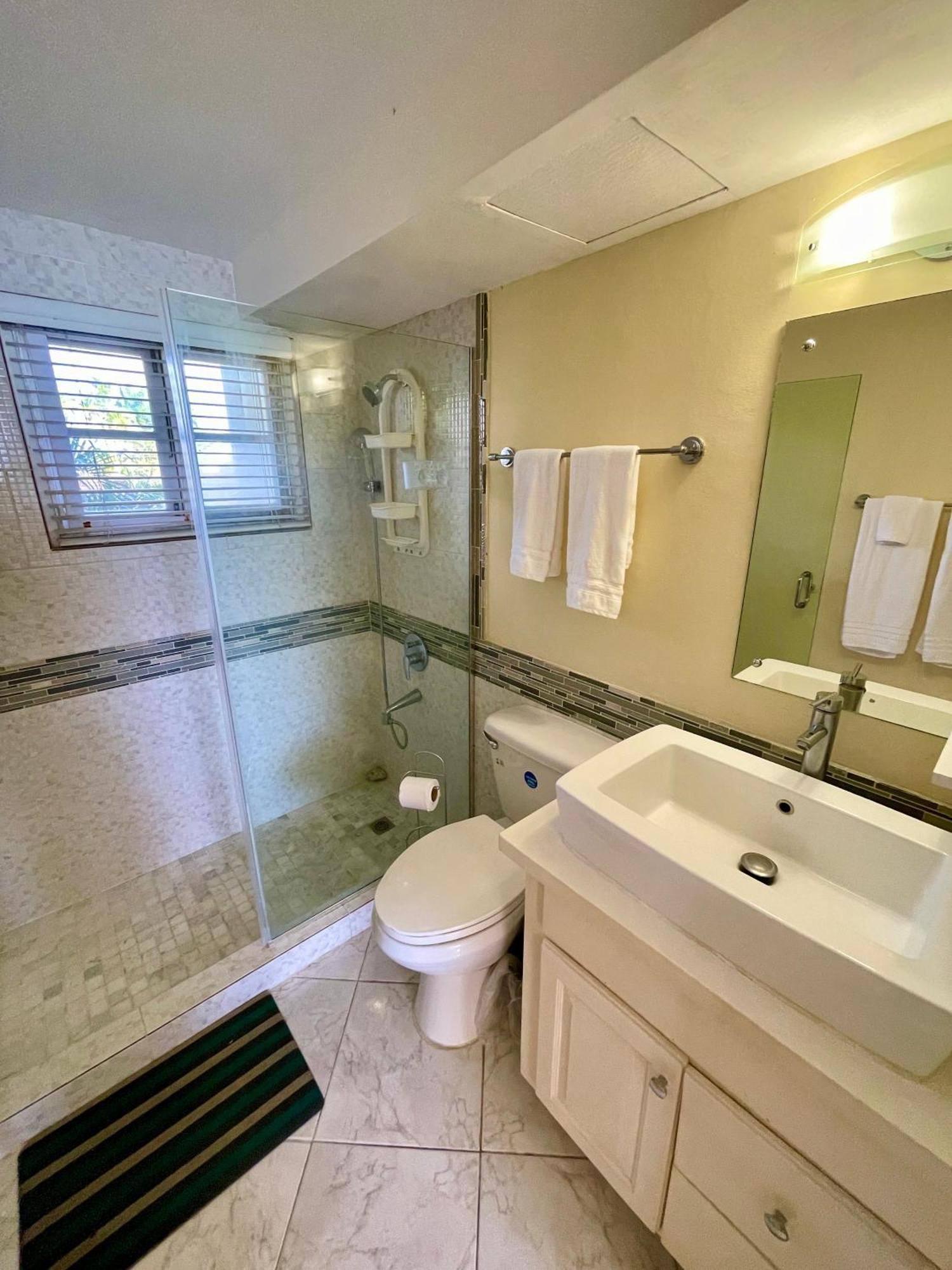 Luxury And Rooms,the Lagoons * Montego Bay