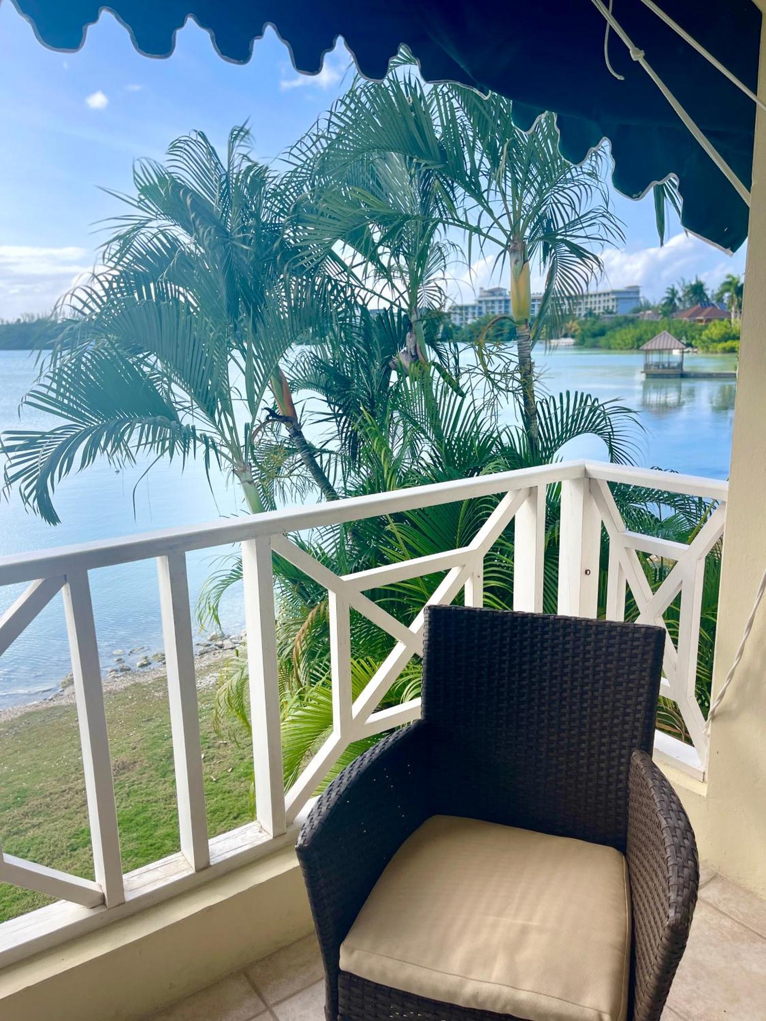 Luxury And Rooms,the Lagoons Apartment Montego Bay