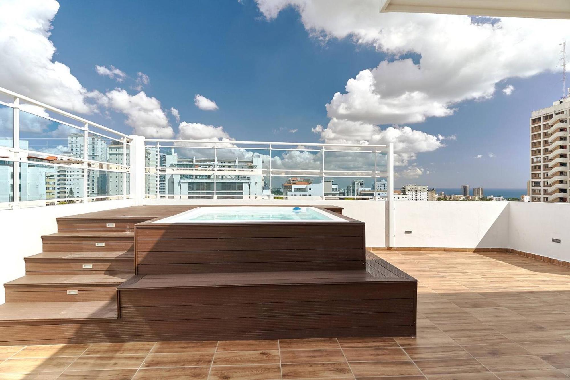 Oasis Urbano Family 2br Pool Gym *