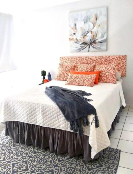 Apartment Serene Coastal Getaway With Panoramic Ocean View *