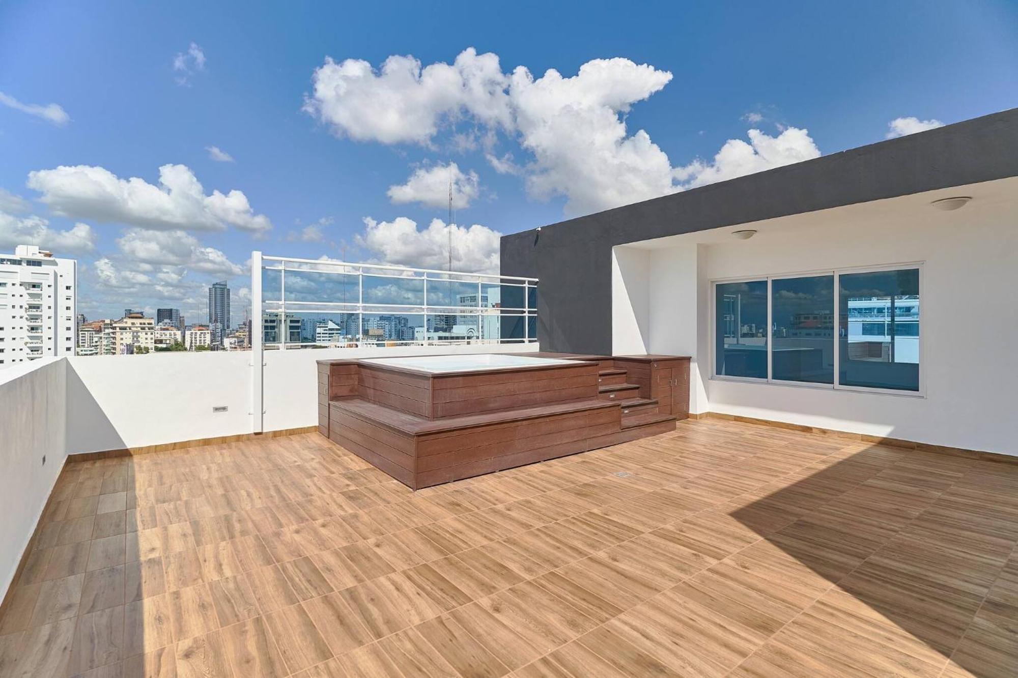 Oasis Urbano Family 2br Pool Gym Apartment