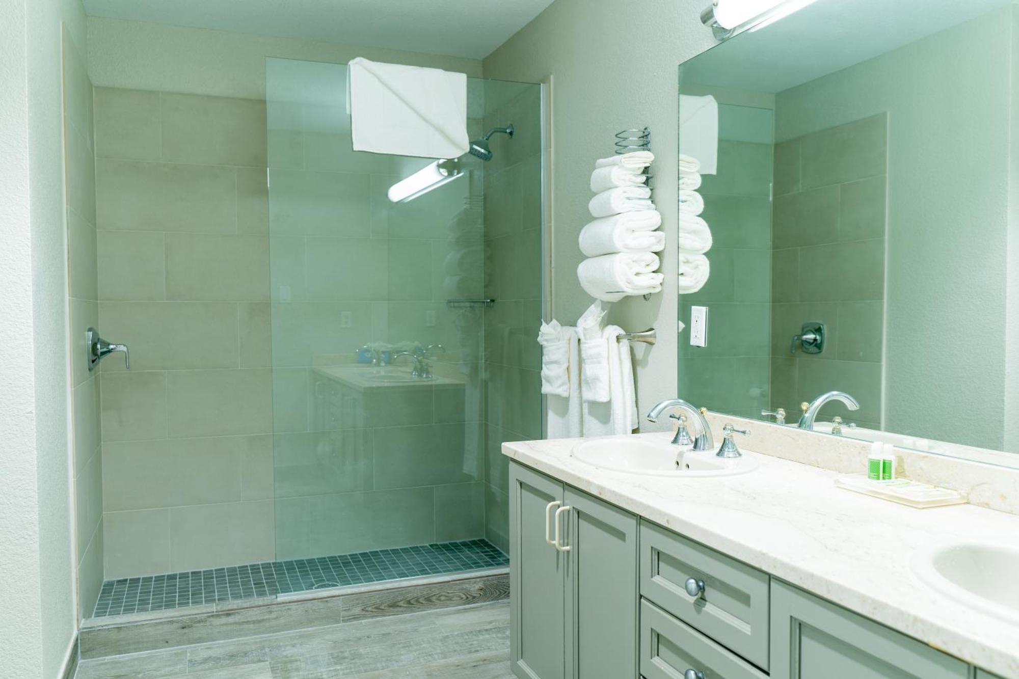 The Grand Caymanian 3* George Town