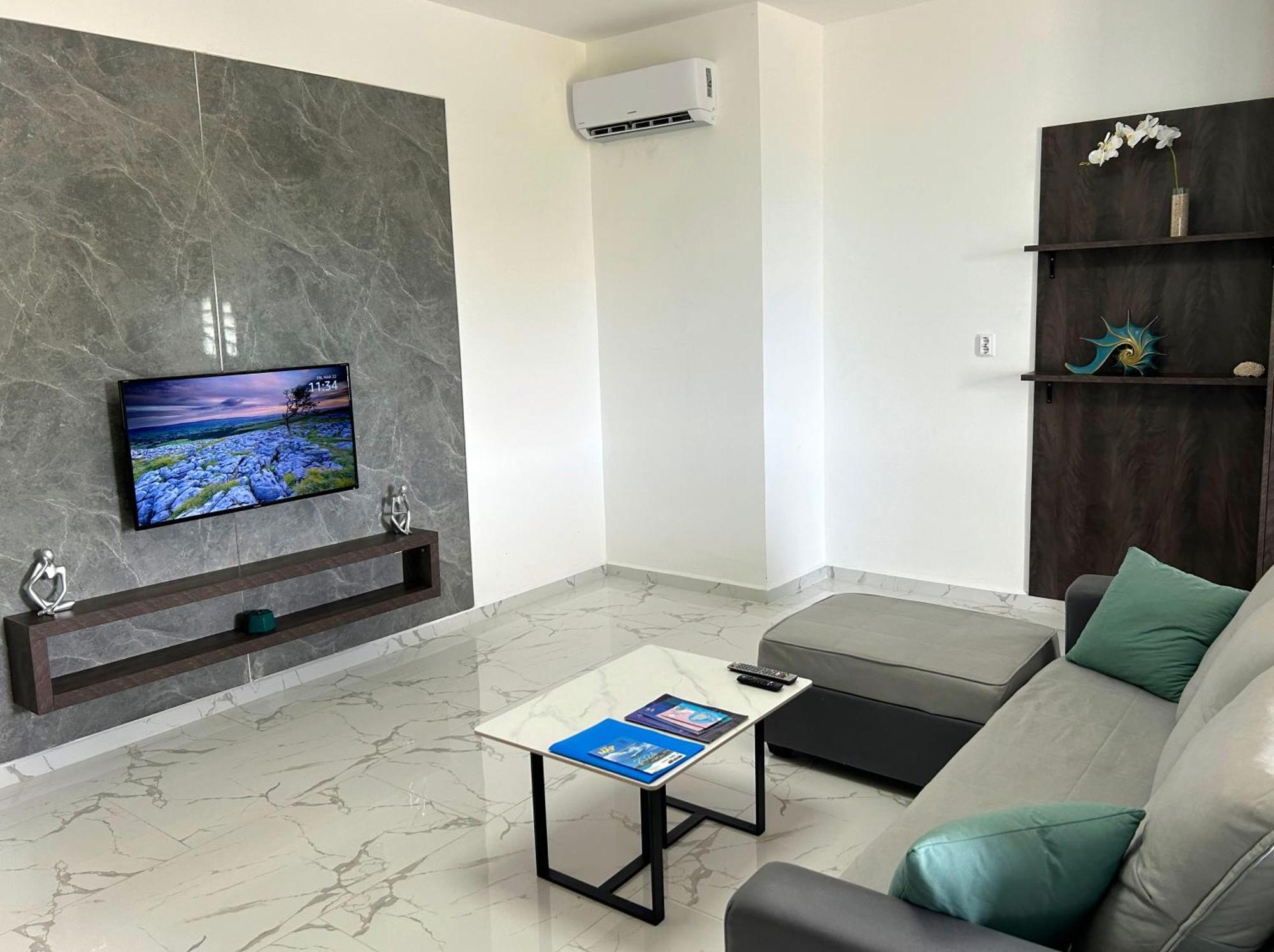 Condostmaarten By The Sea -adults Only- Apartamento