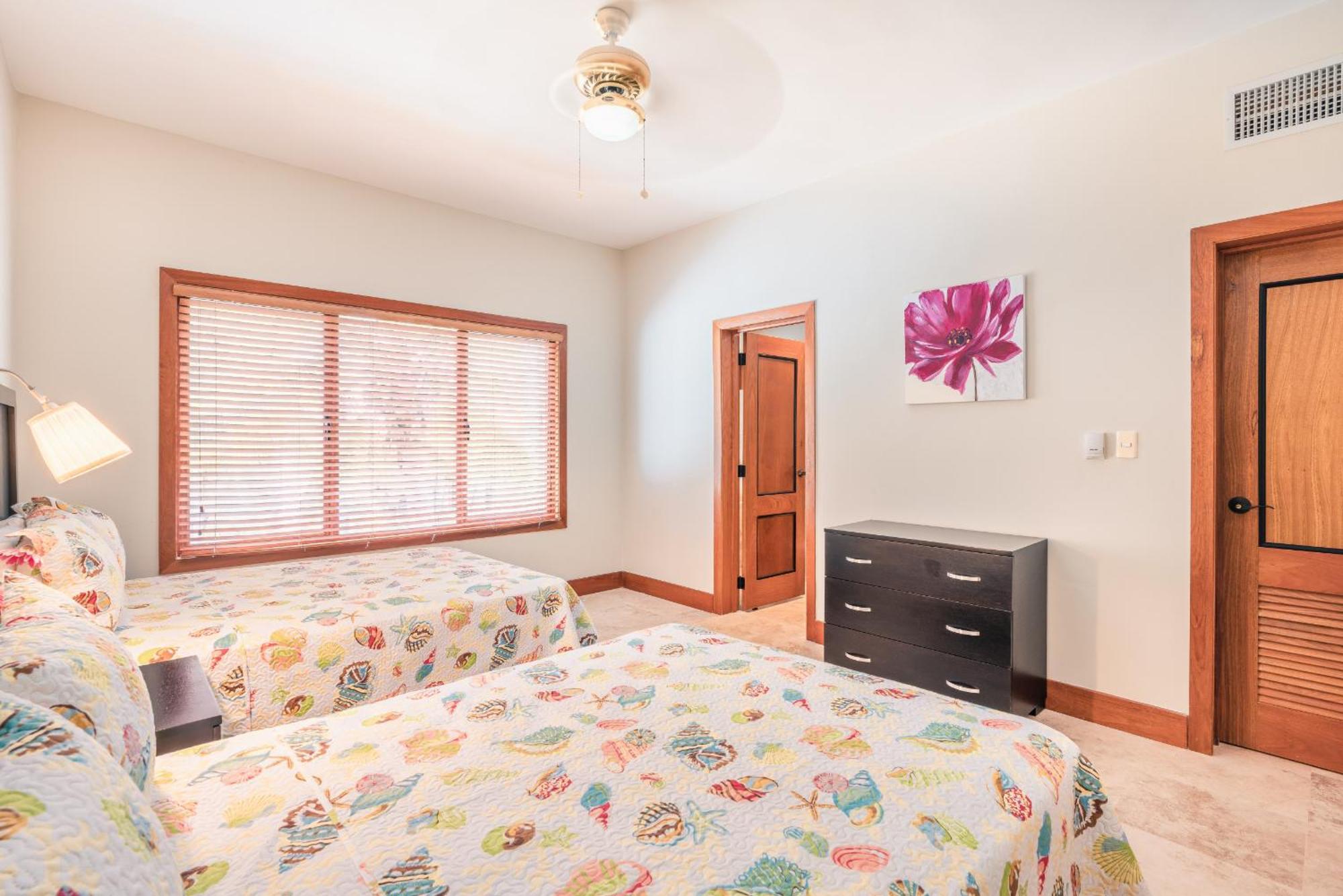 Spacious At Puerto Bahia B2 With Balcony