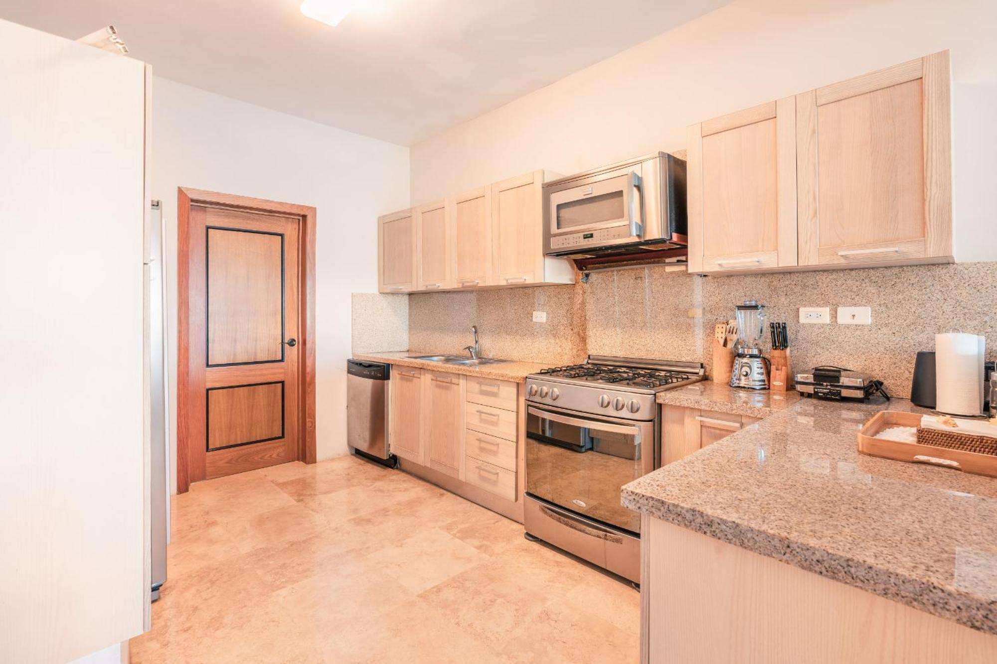Spacious At Puerto Bahia B2 With Balcony