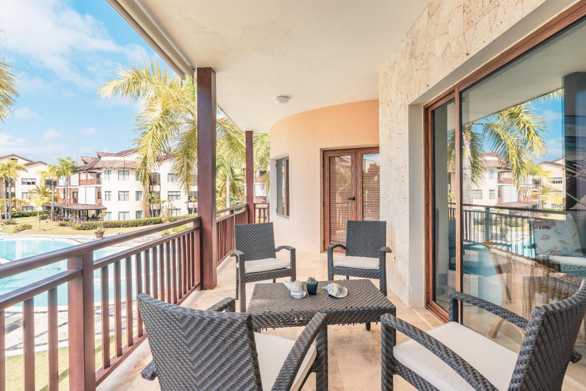Spacious At Puerto Bahia B2 With Balcony Apartment *