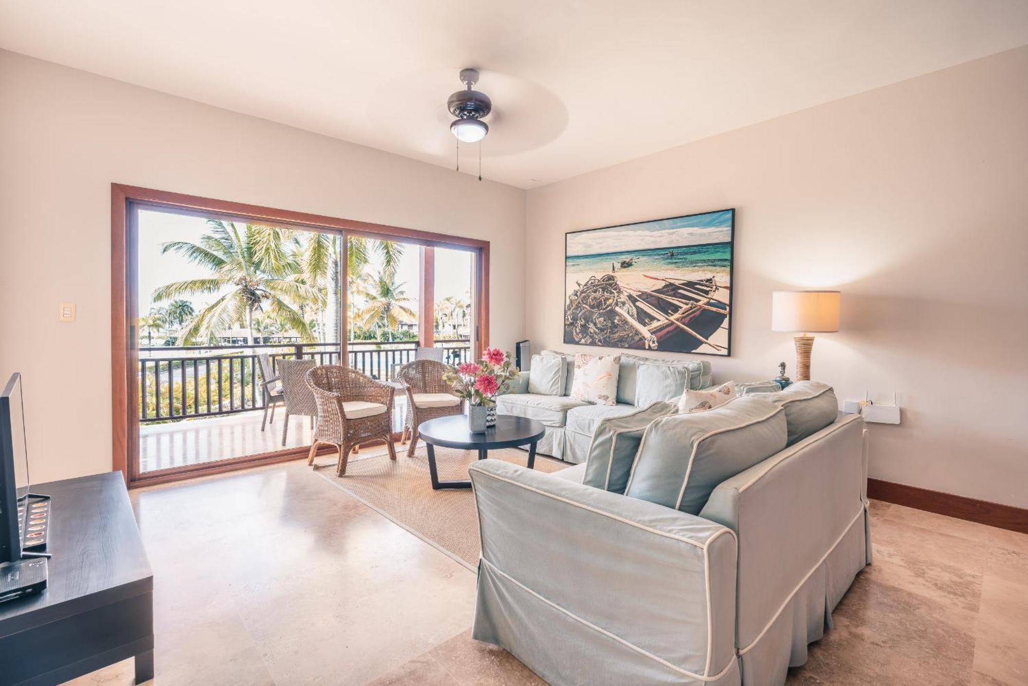 Spacious At Puerto Bahia B2 With Balcony