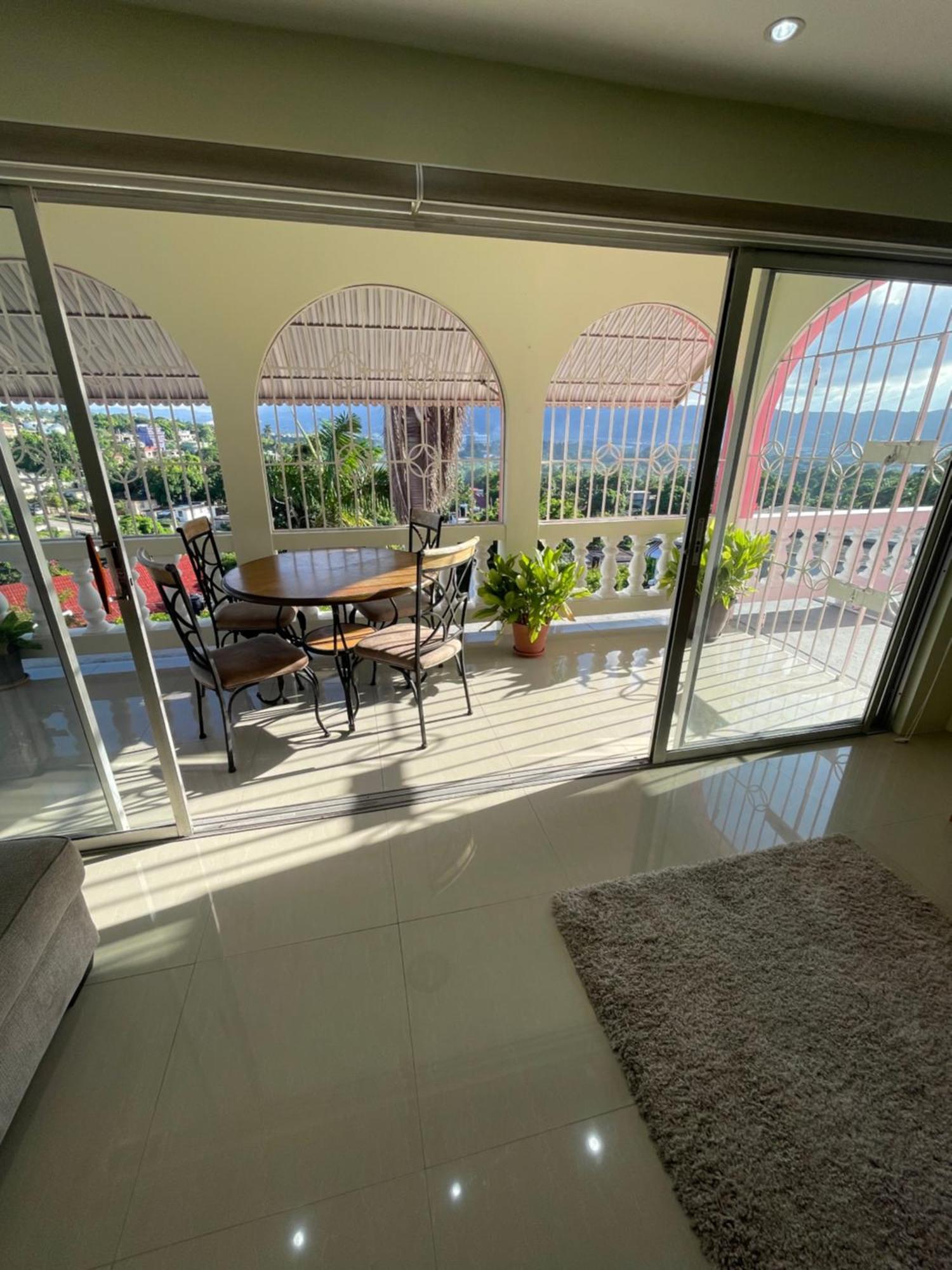 Three Palm Guest house Montego Bay