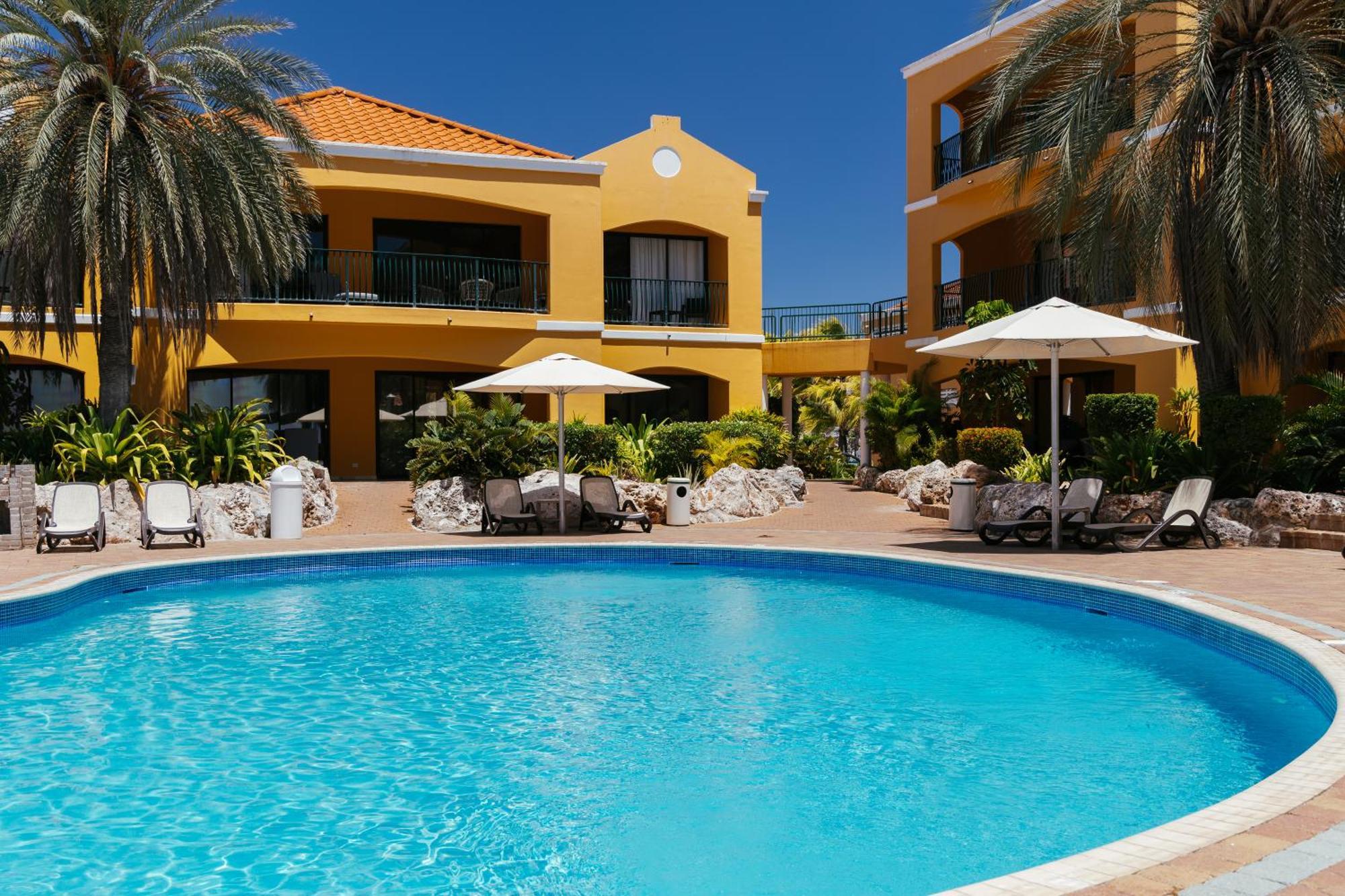 The Royal Sea Aquarium Resort Willemstad