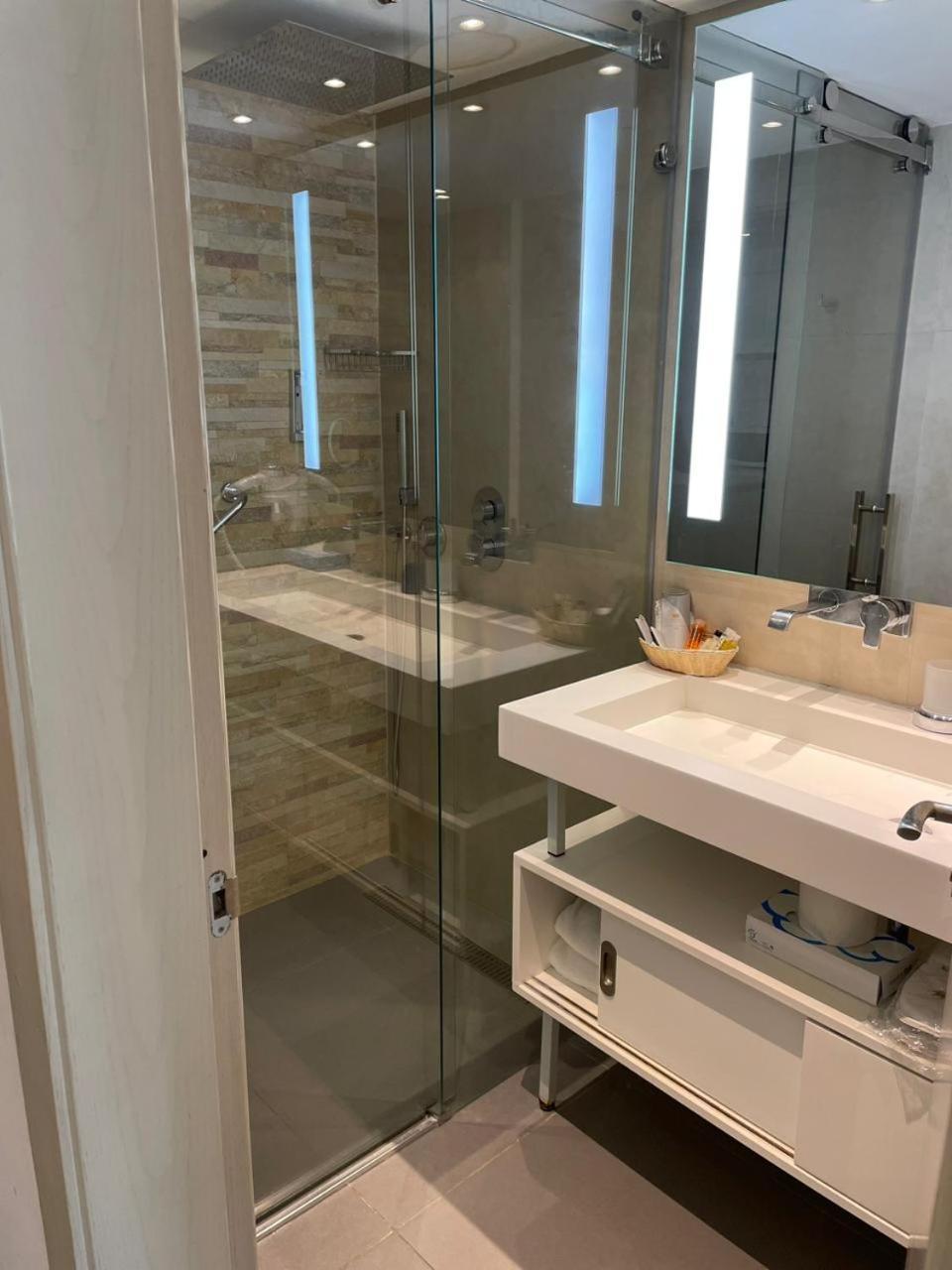 Hotel Port De Plaisance Resort, Trademark Collection By Wyndham Philipsburg (Sint Maarten)