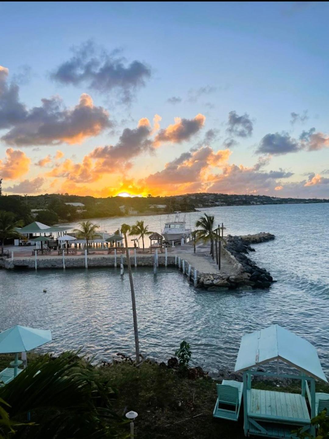 Northshore Seaside Hotel