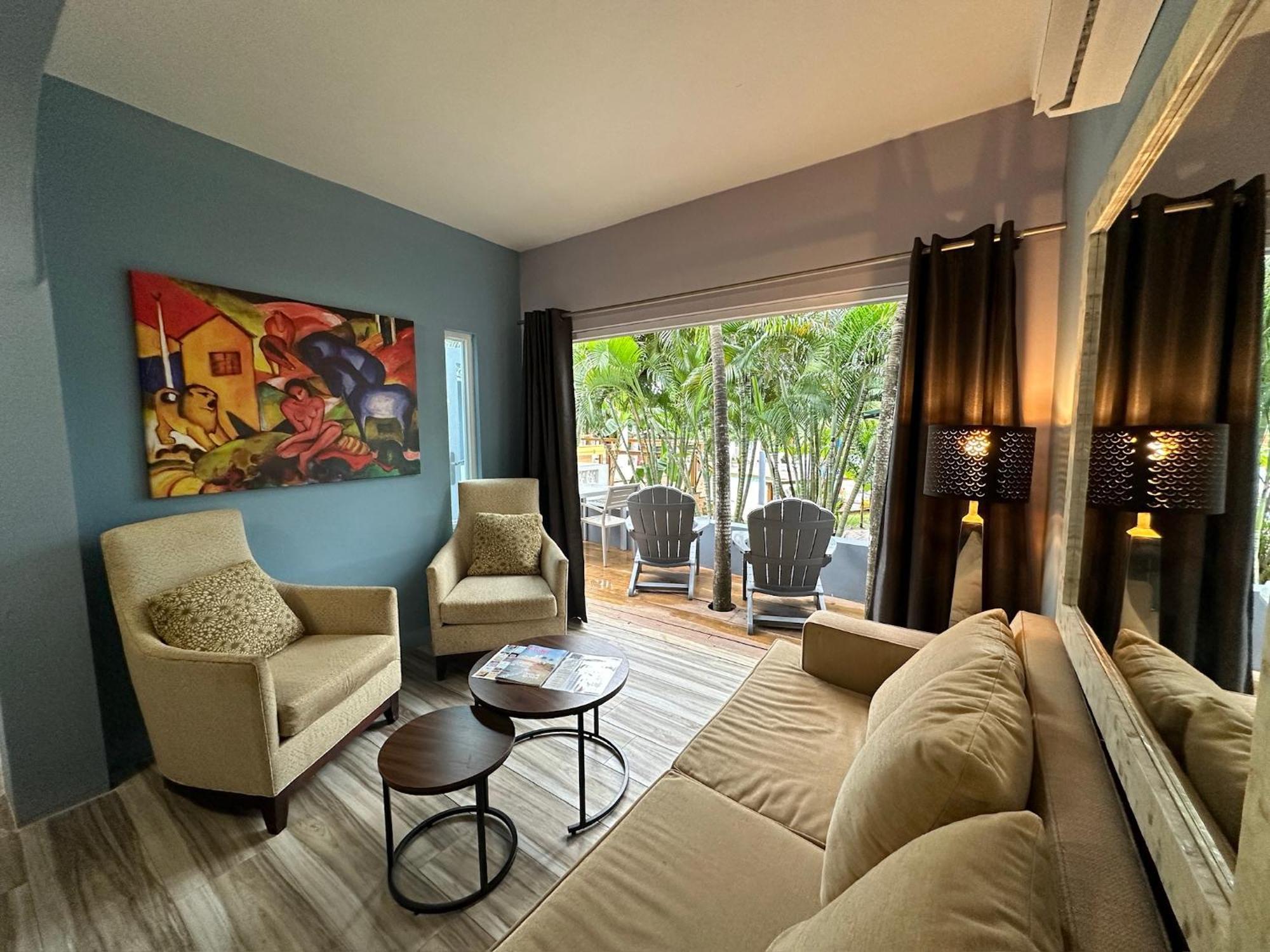 Hotel Old Crow And Vieques