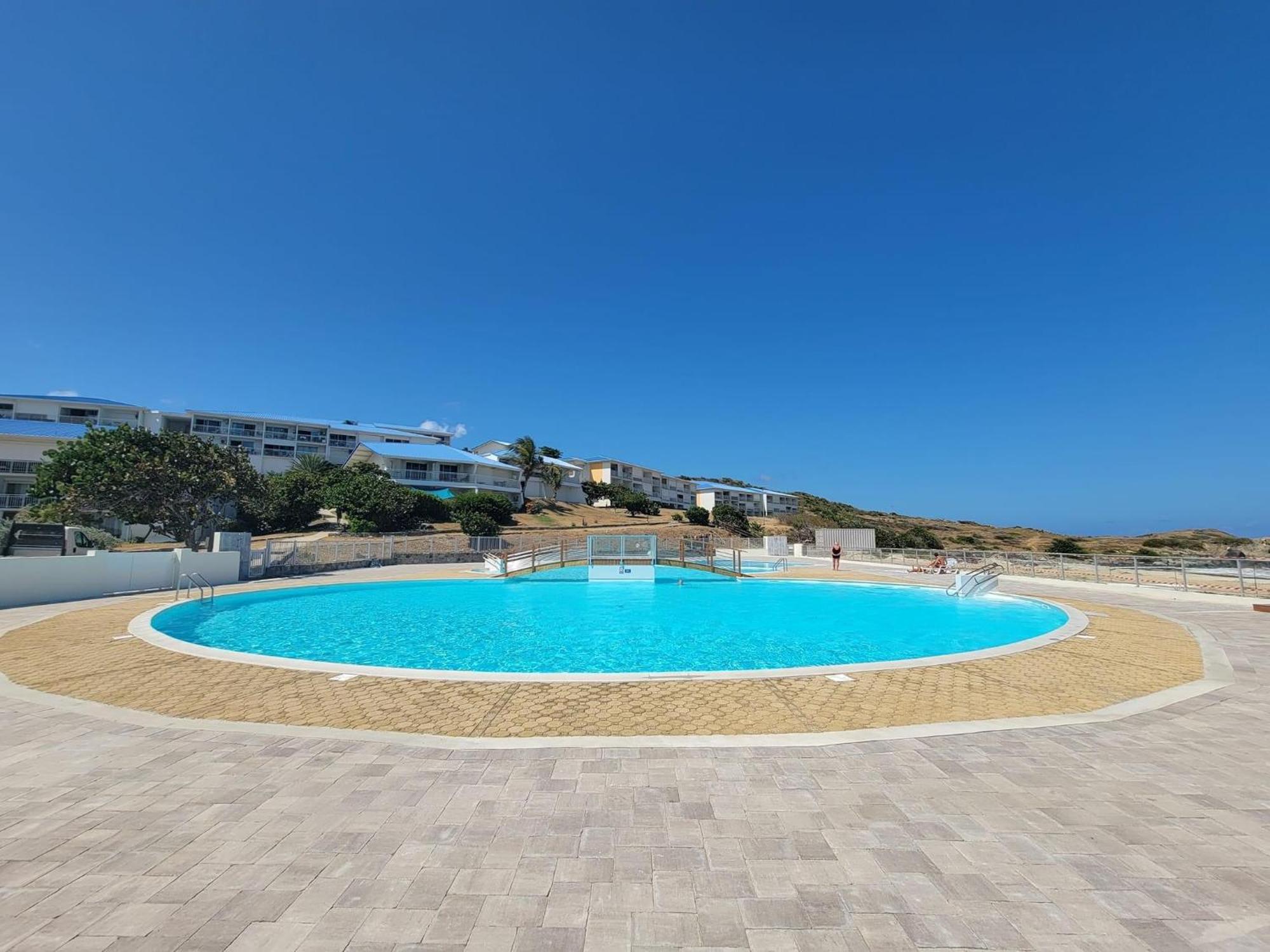 27 * Orient Bay