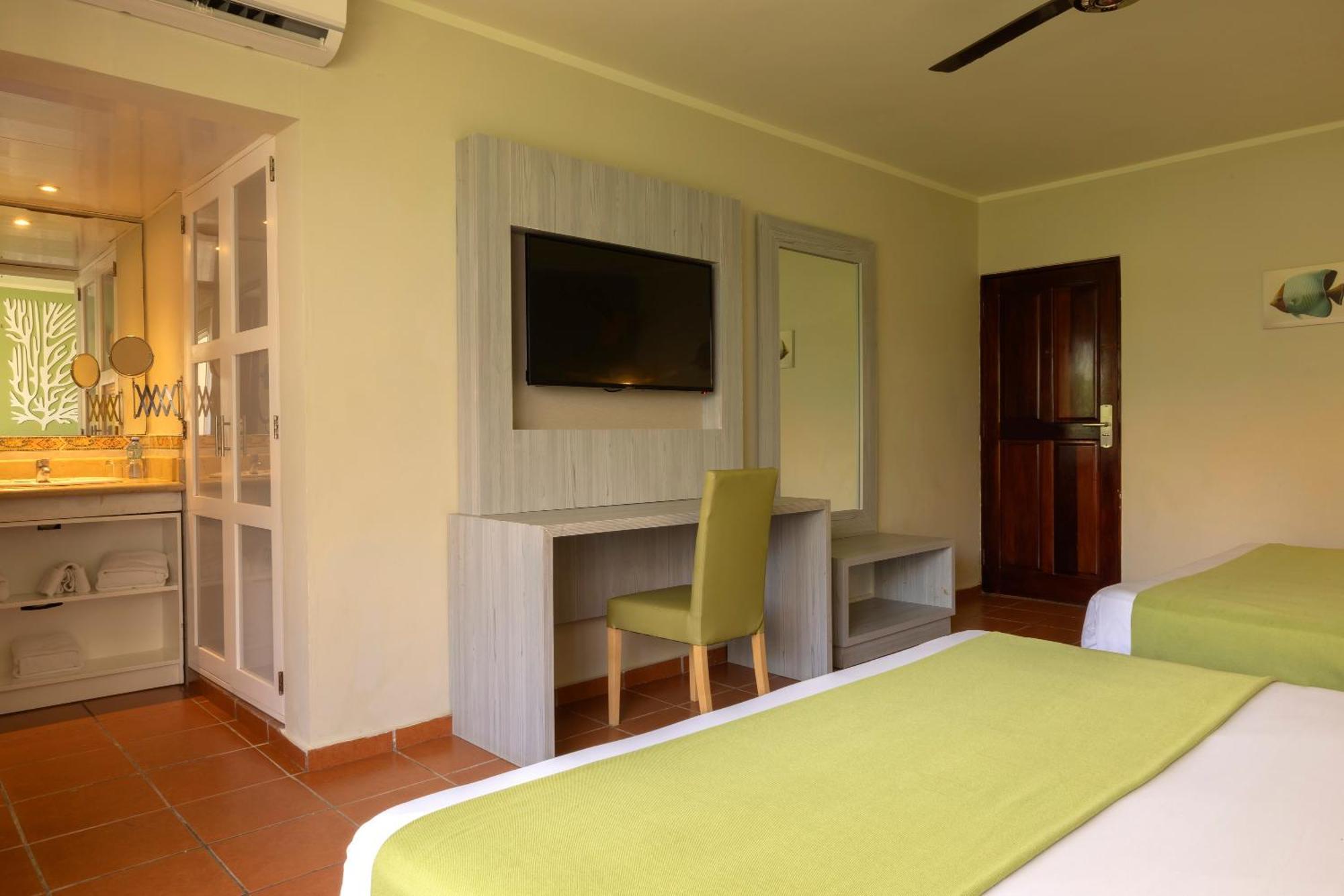 Whala!bavaro Hotel