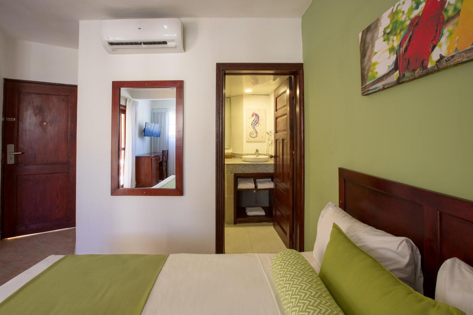 Whala!bavaro Hotel 4*