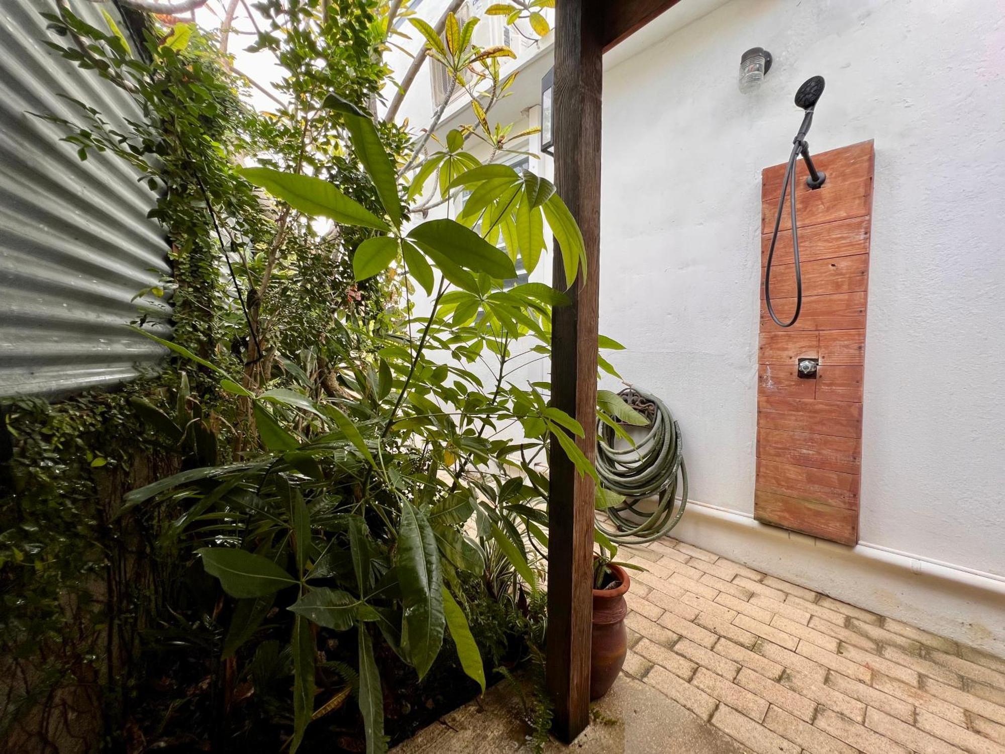 Sonsolea Guest house *