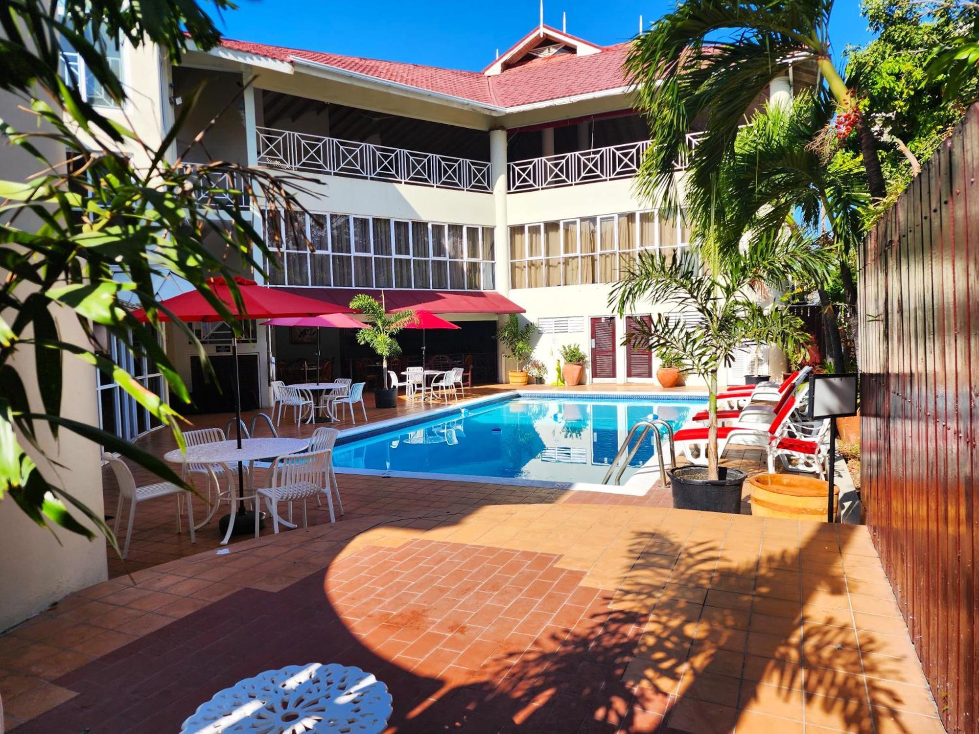 Hotel Altamont Court Kingston