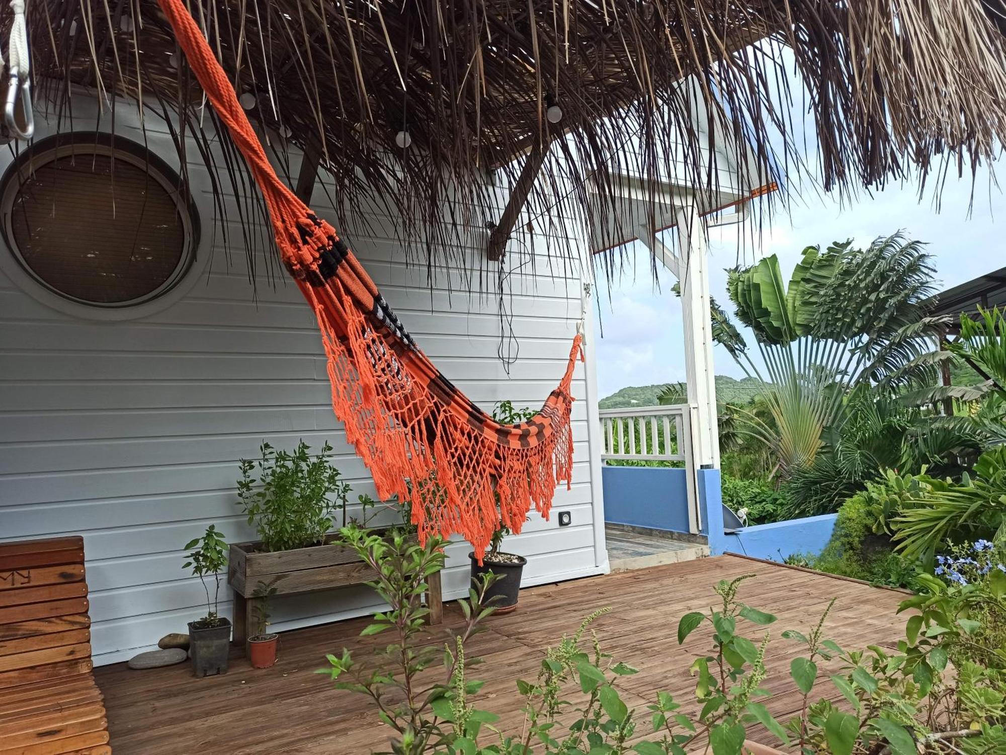 A L'arche Bleue Guest house Le Robert