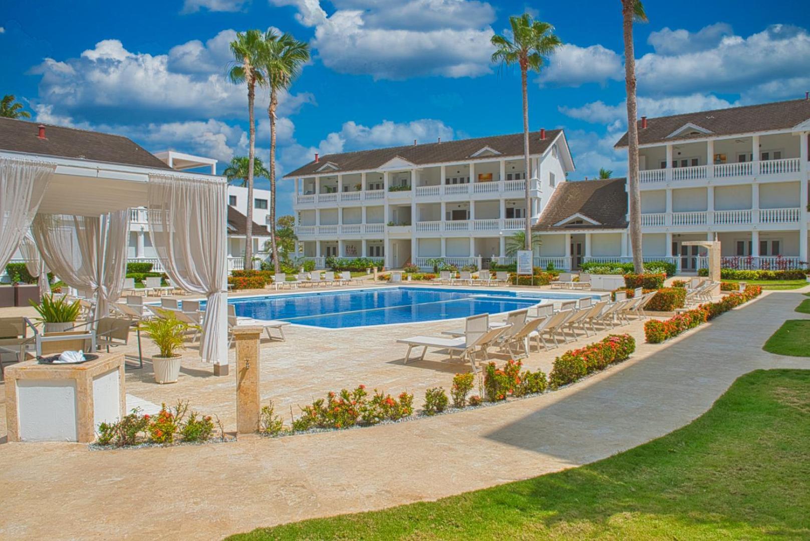 Aparthotel Josefina Terrenas 2*