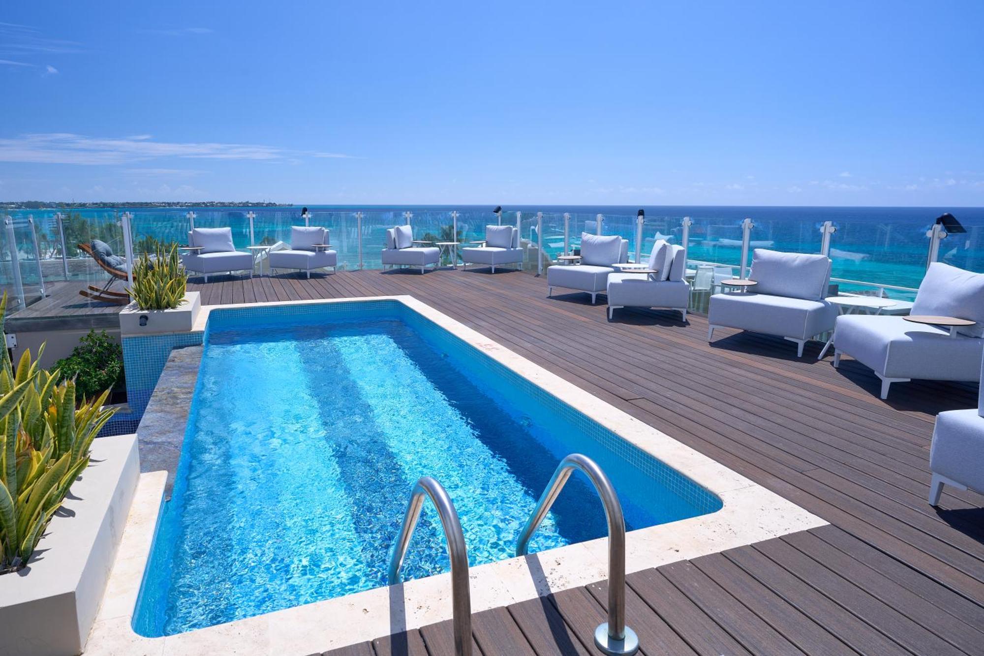 O2 Club & By Ocean