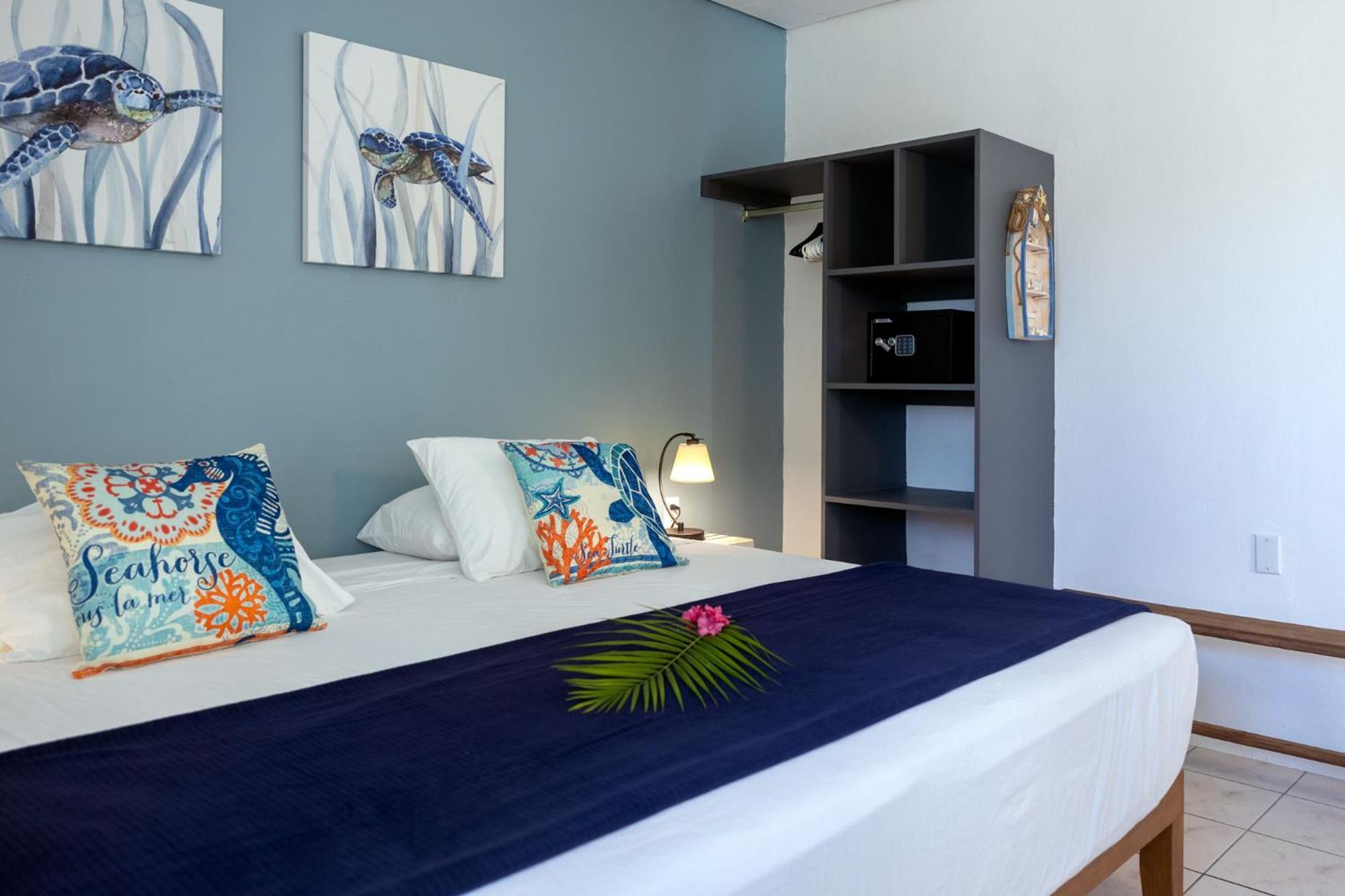 Diver'S Paradise Bonaire Hotel 3*