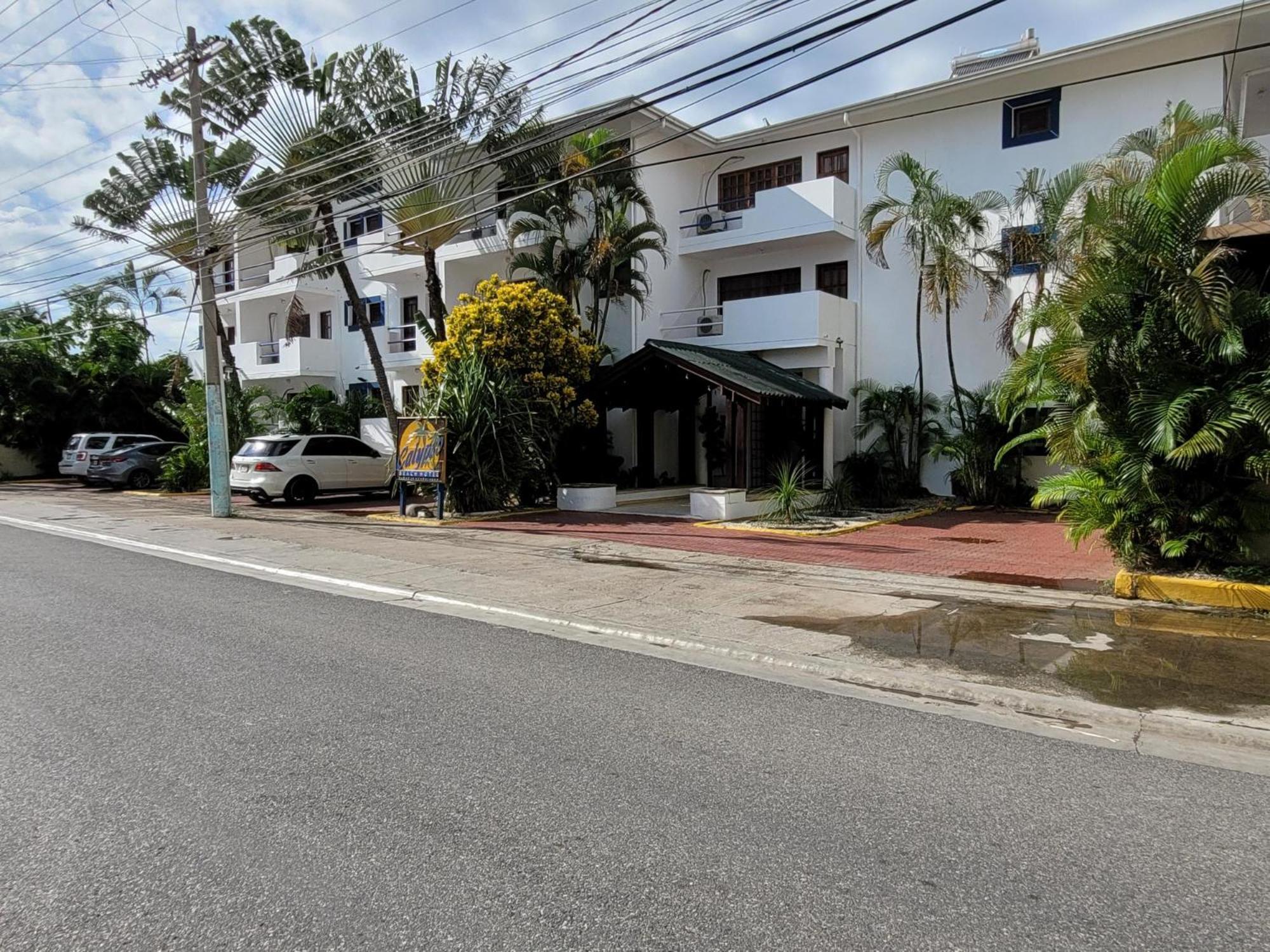 Hotel Calypso By The Urbn House Santo Domingo Airport 3*