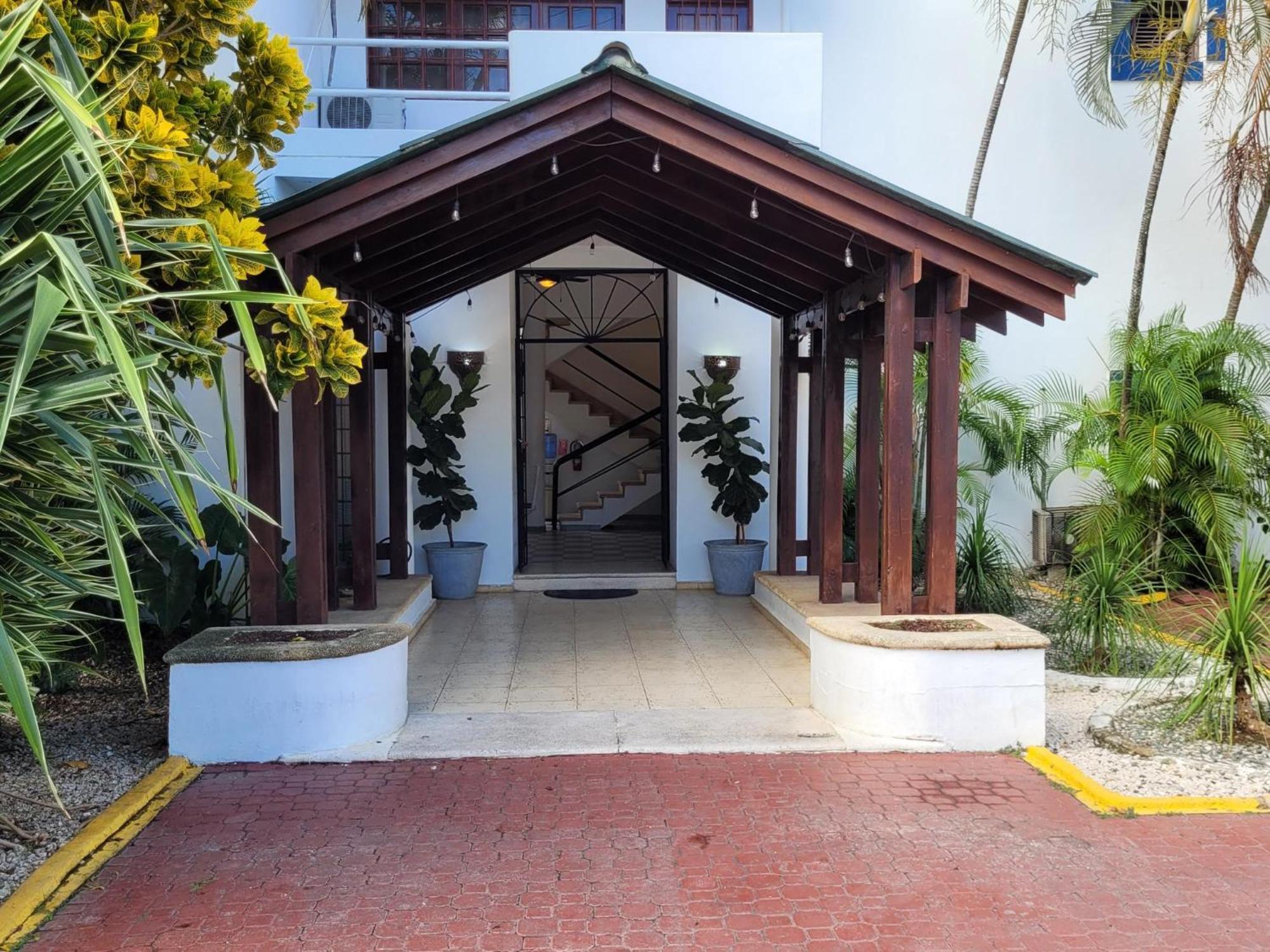 Calypso By The Urbn House Santo Domingo Airport Hotel