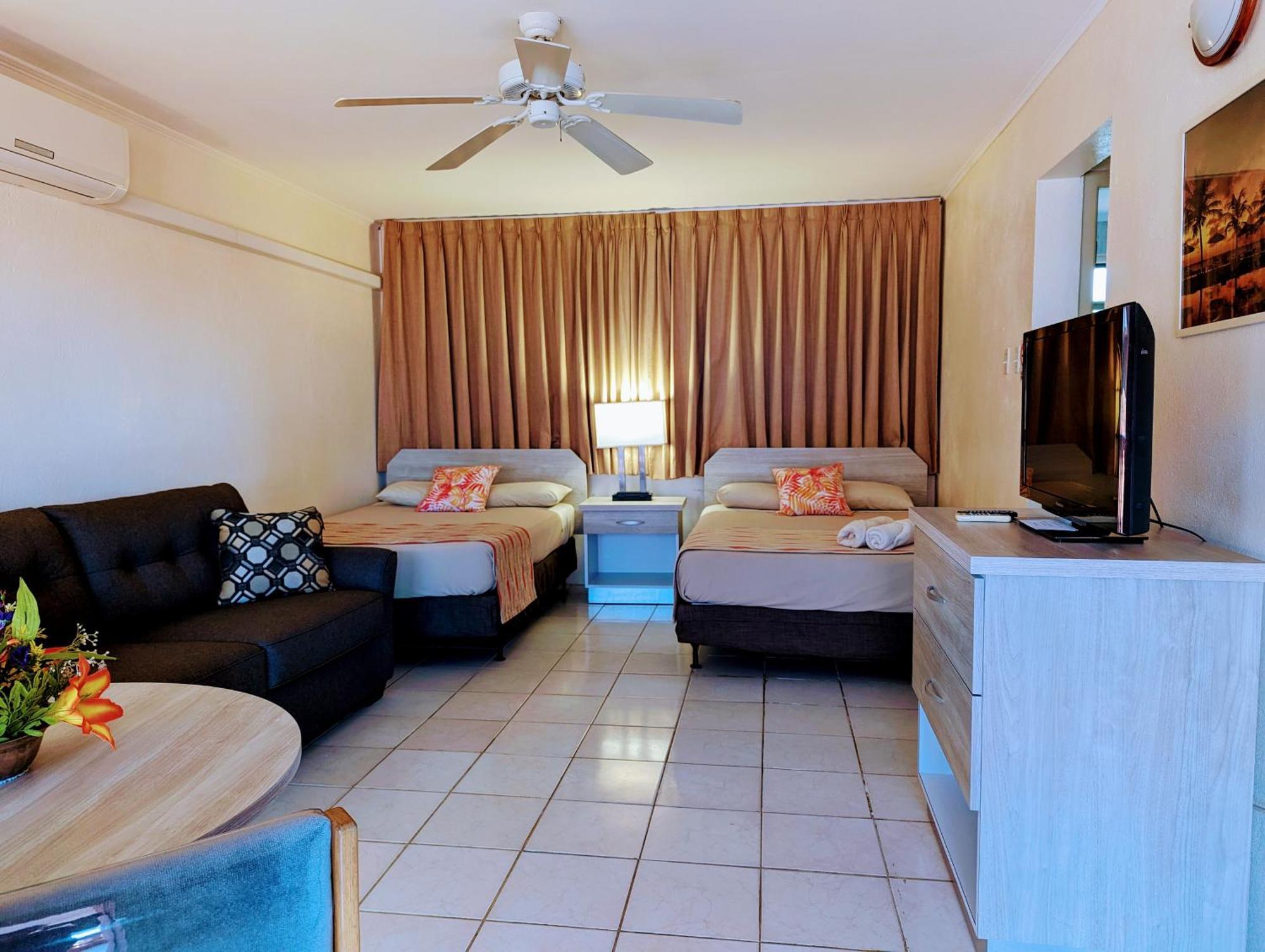 Apartment Sasaki Palm Beach