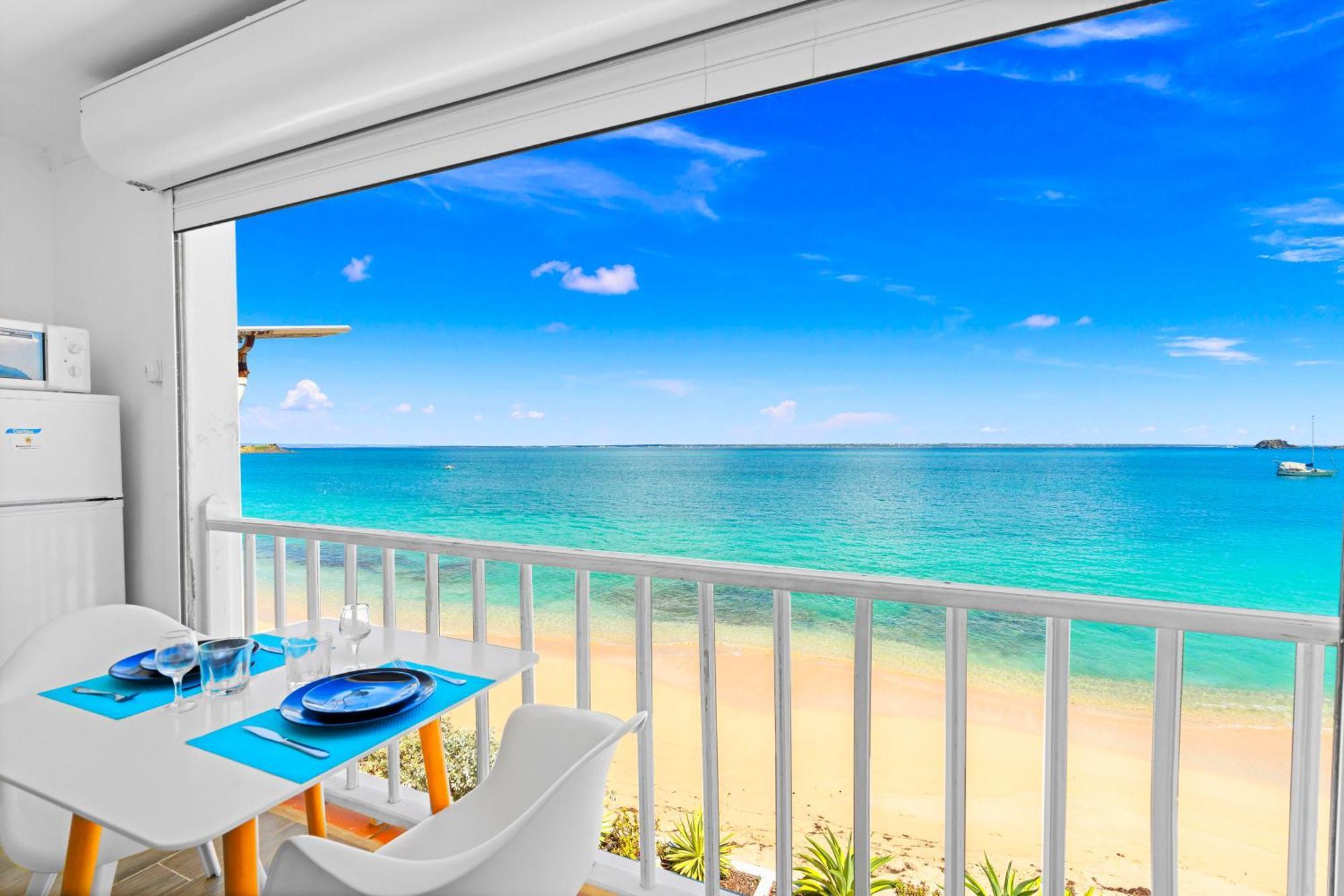 Apartment Beyond Seas *