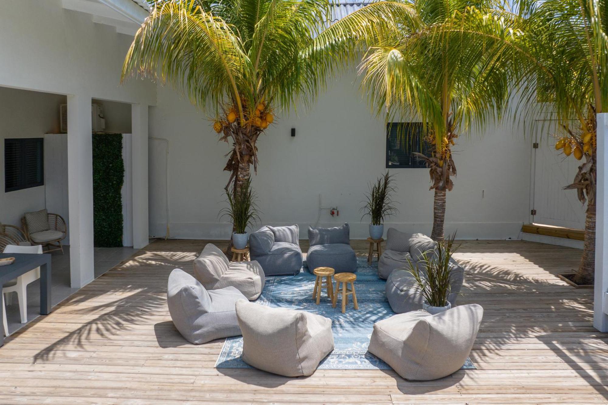 Zarza Villa *