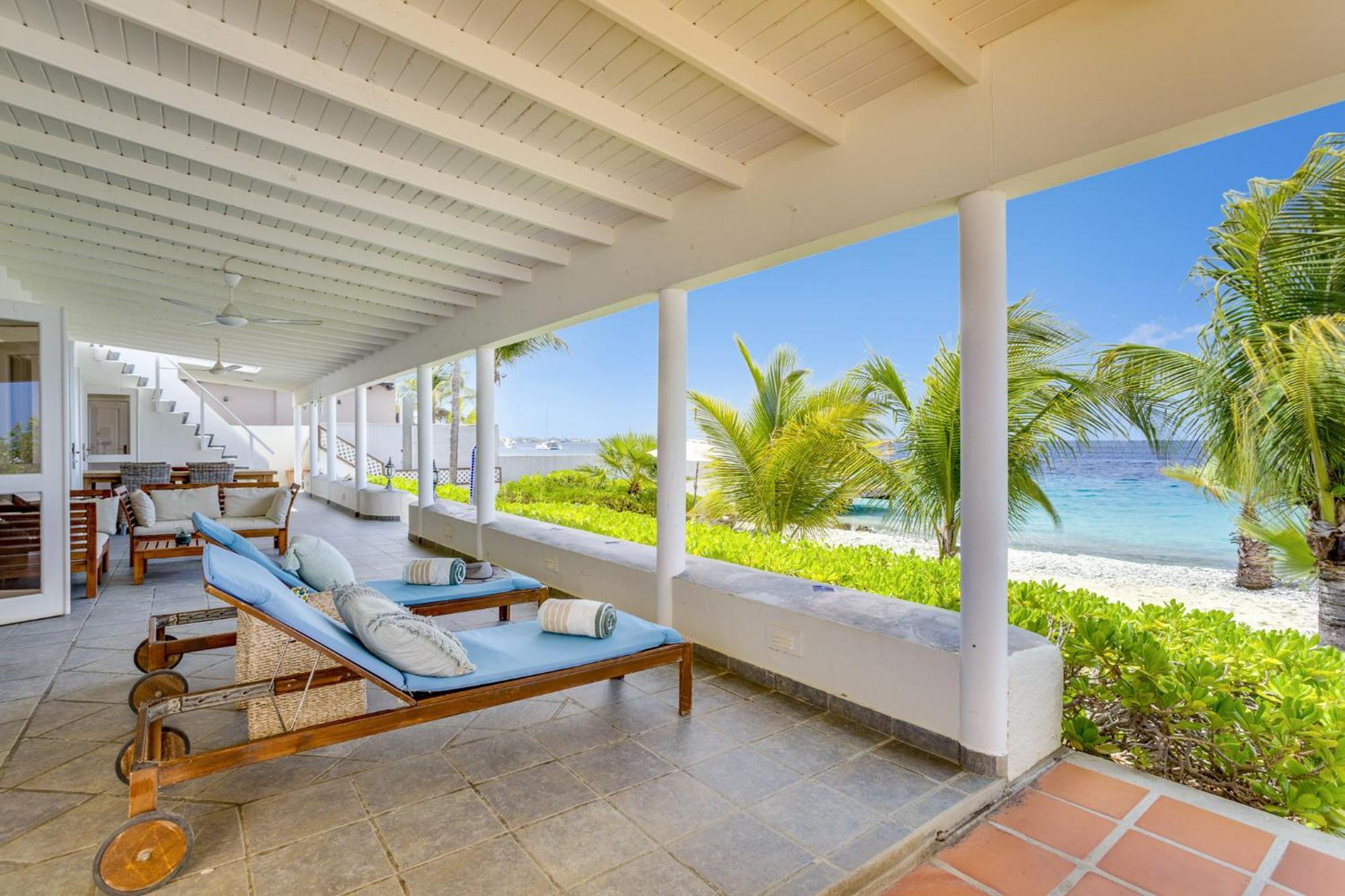 Villa Oceanfront - Port Of Call -