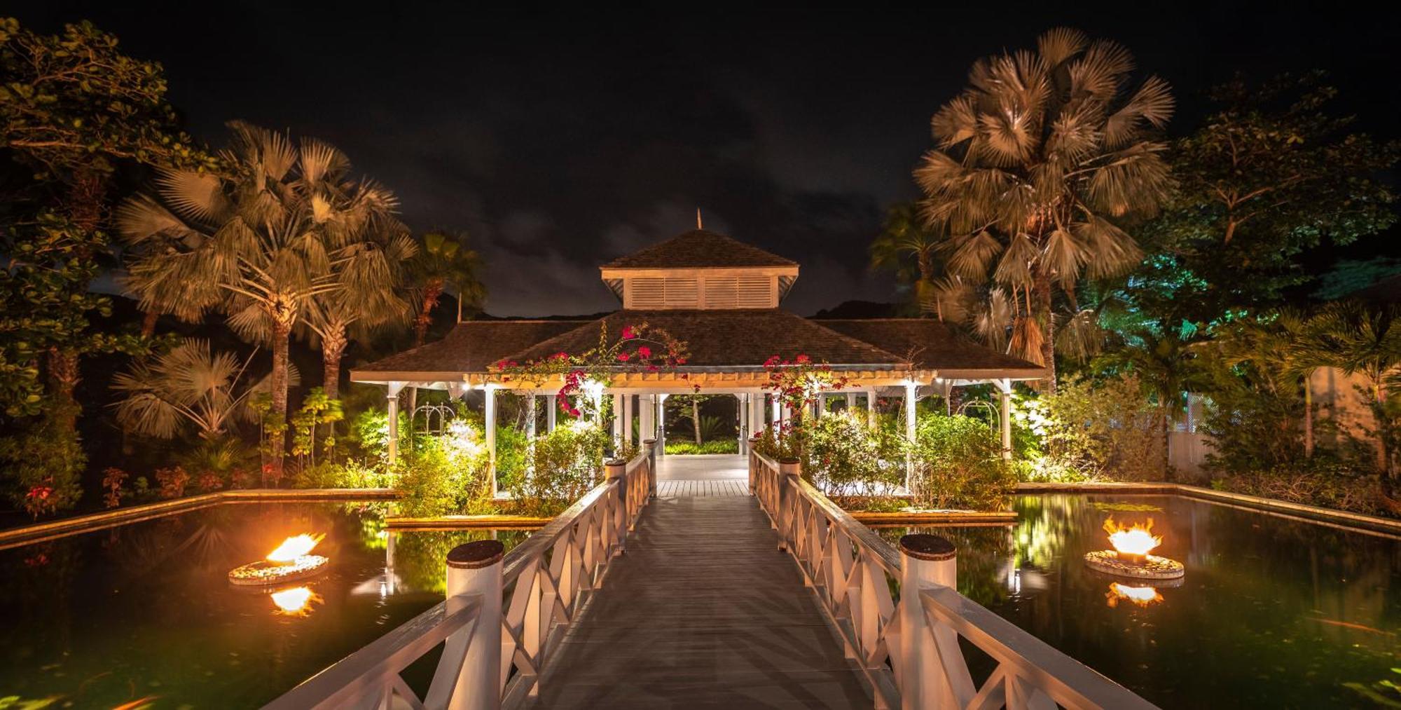 Hotel Carlisle Bay Old Road