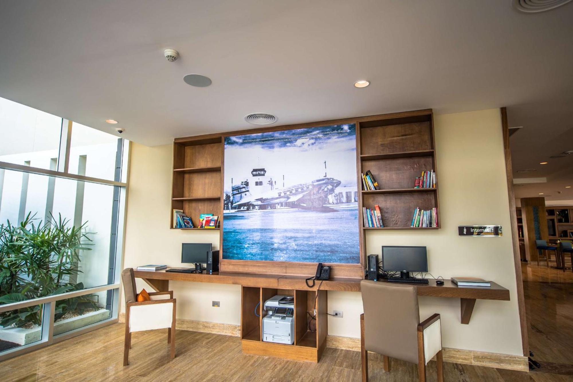 Hotel Hampton By Hilton Santo Domingo Airport