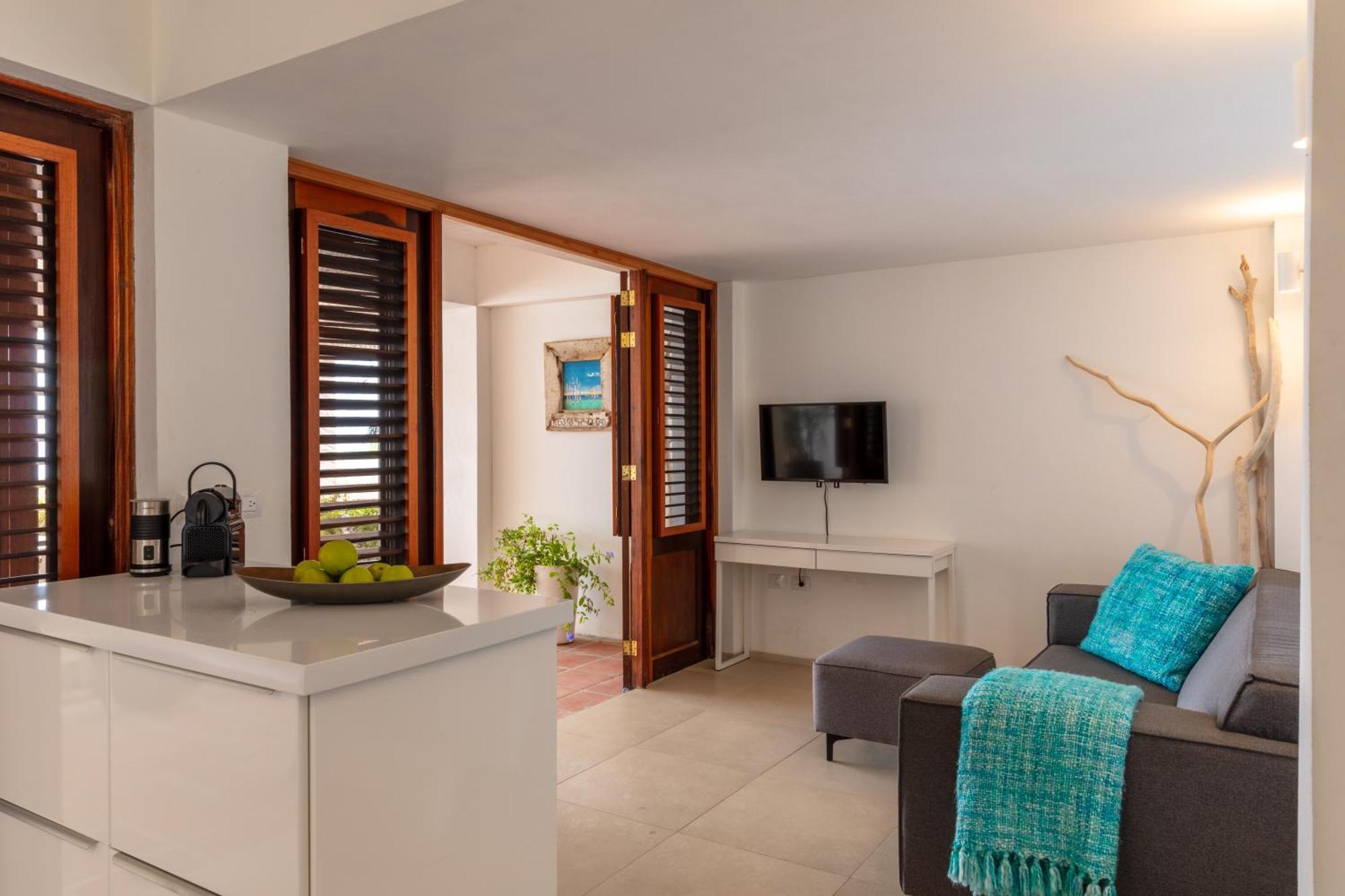 Apartment One Ocean Boutique & Bonaire *