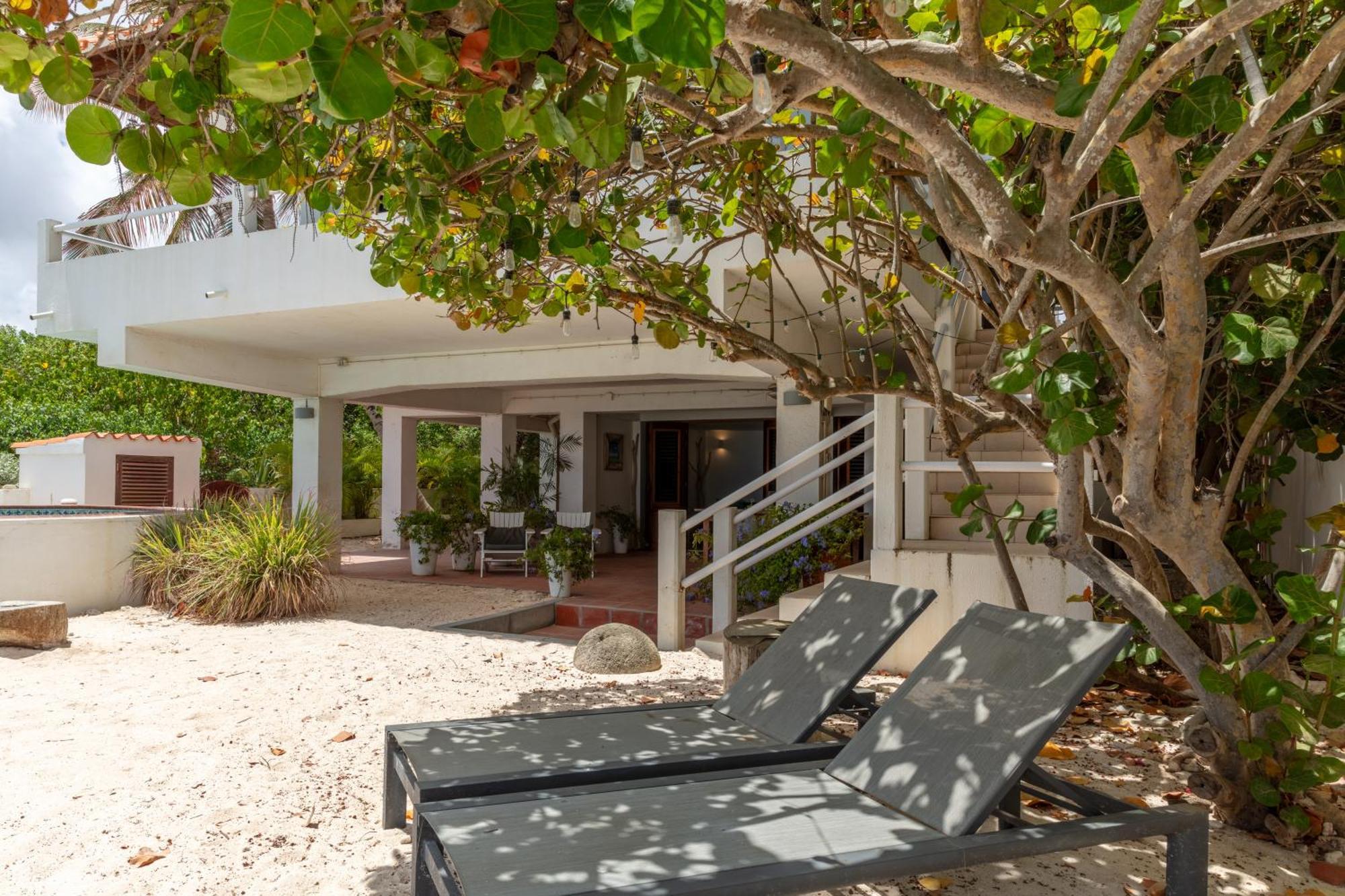 One Ocean Boutique & Bonaire *