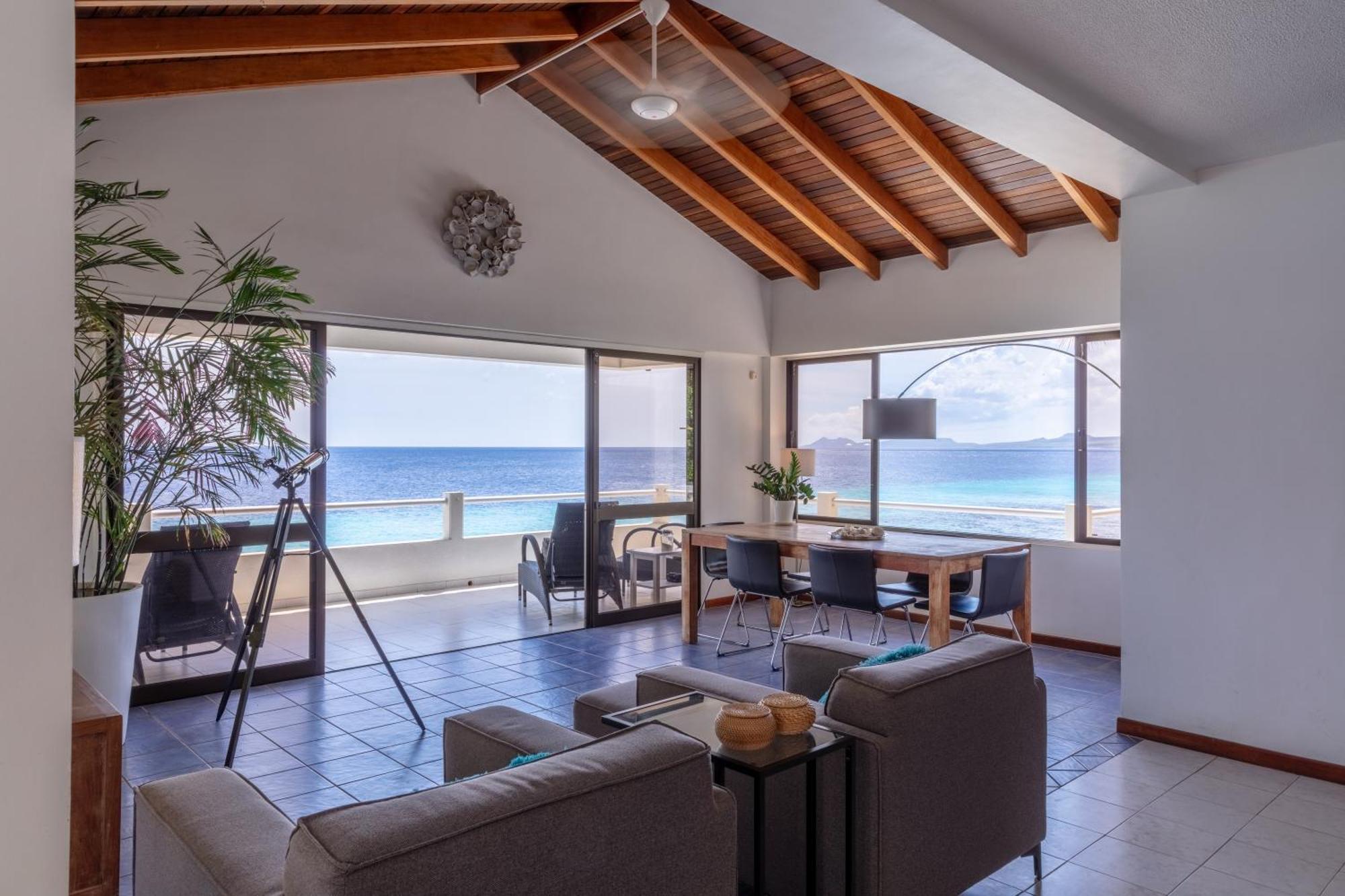 One Ocean Boutique & Bonaire Apartment