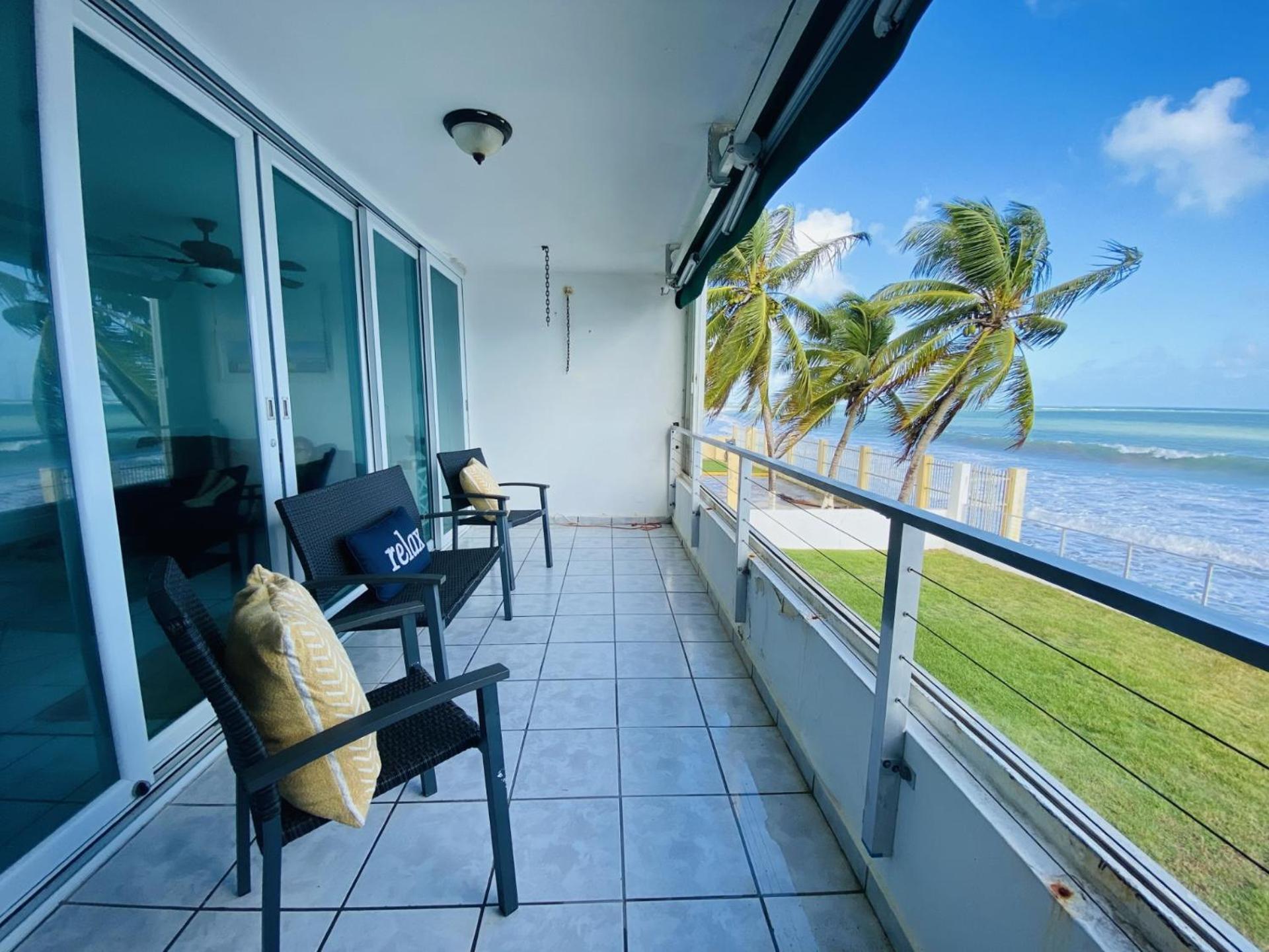 Apartment Oceanfront In Luquillo