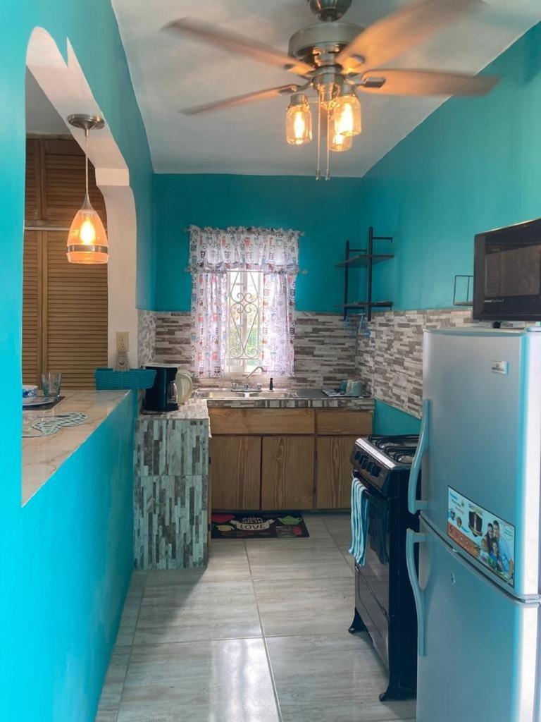 Yanceylargoestate- 3 Bedroom Withmountain Views Montego Bay