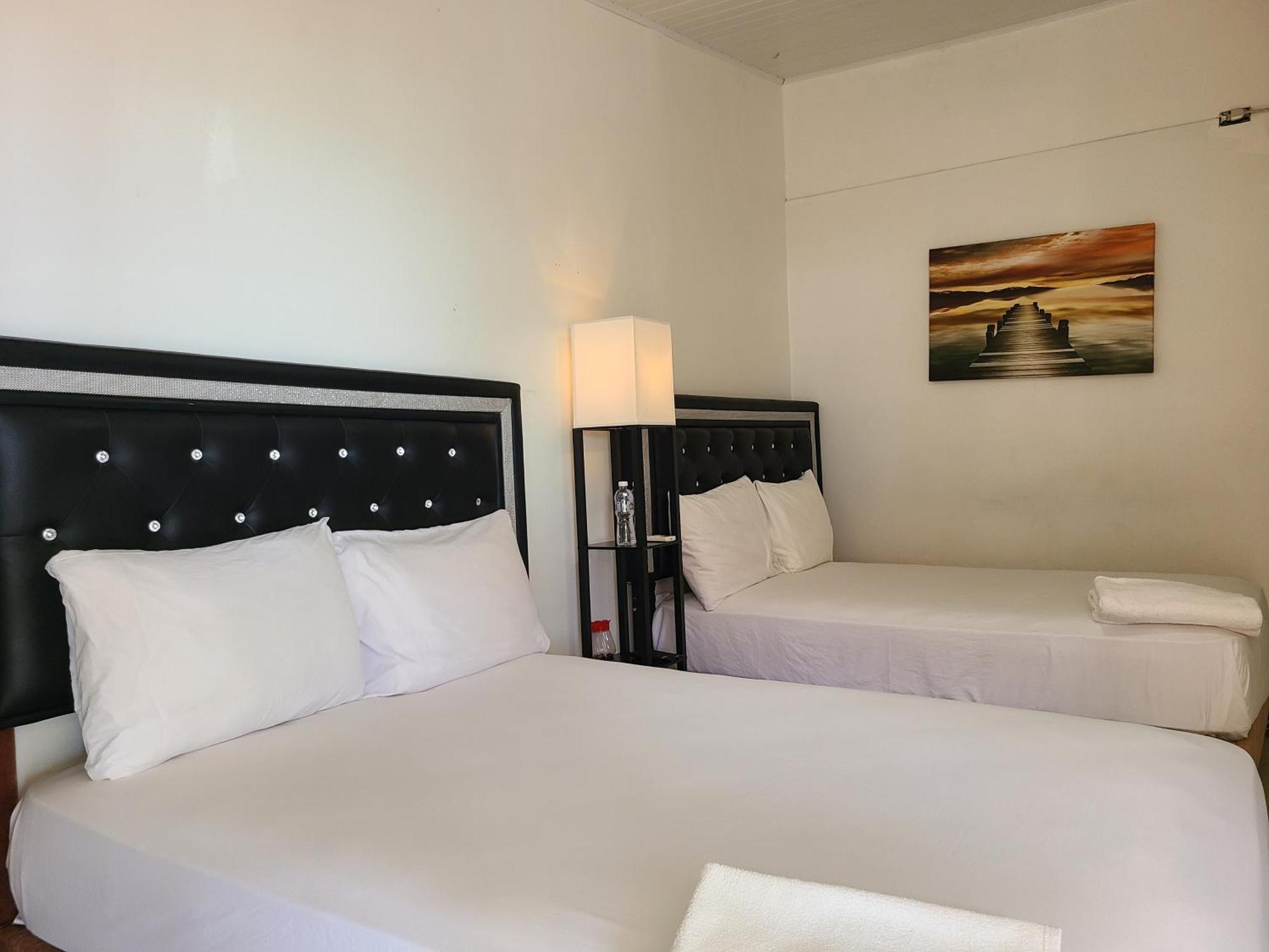 Hotel Habitation Des Lauriers 4*