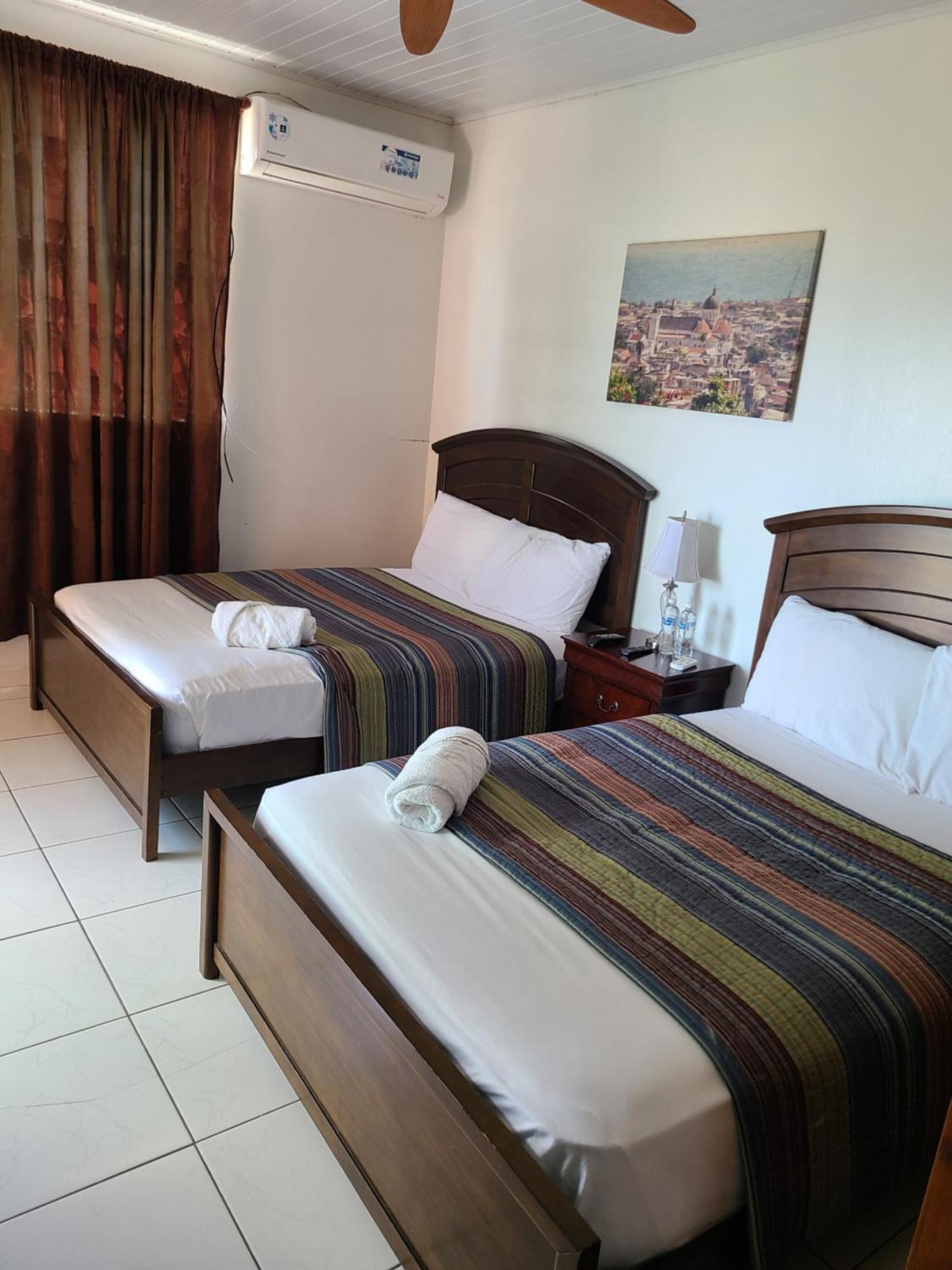 Hotel Habitation Des Lauriers 4*