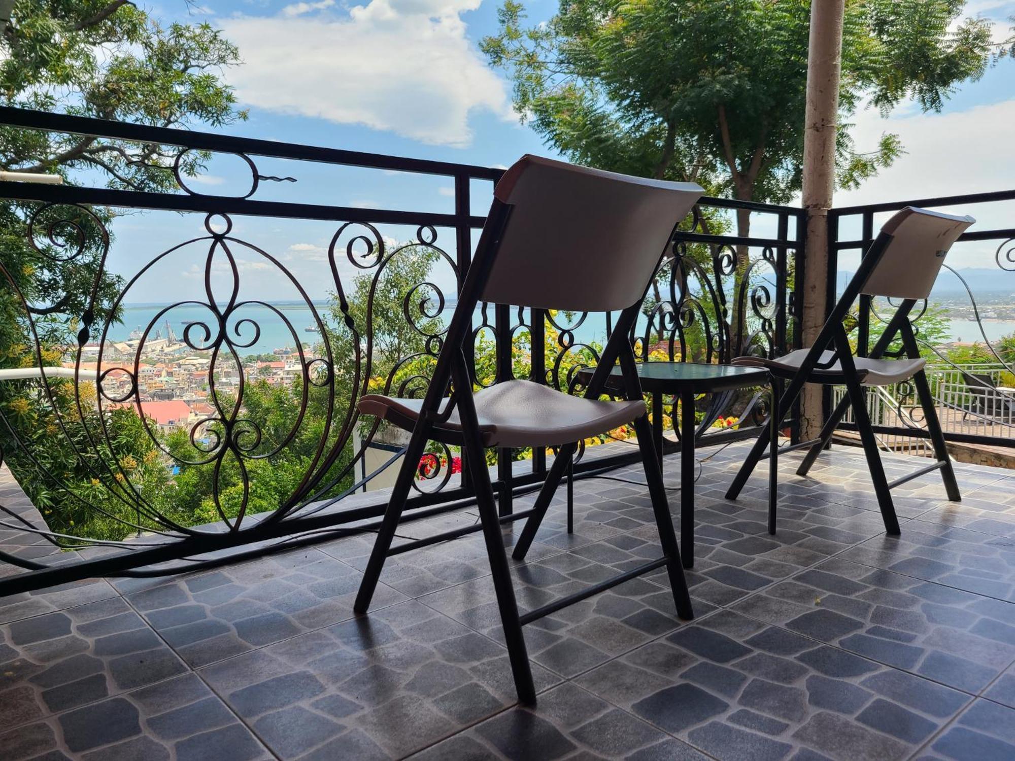Habitation Des Lauriers Hotel 4*
