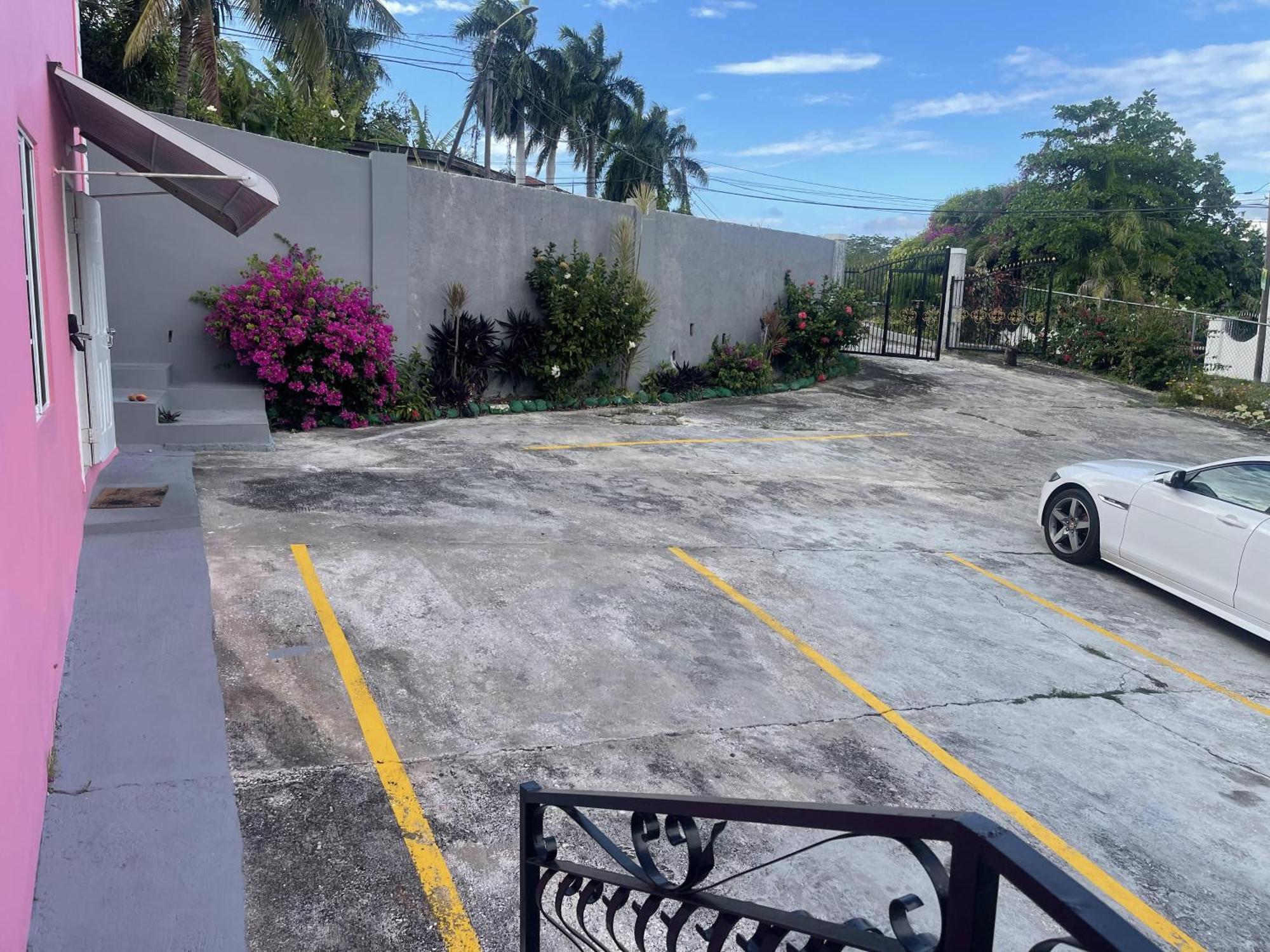 Guest house Three Palm *