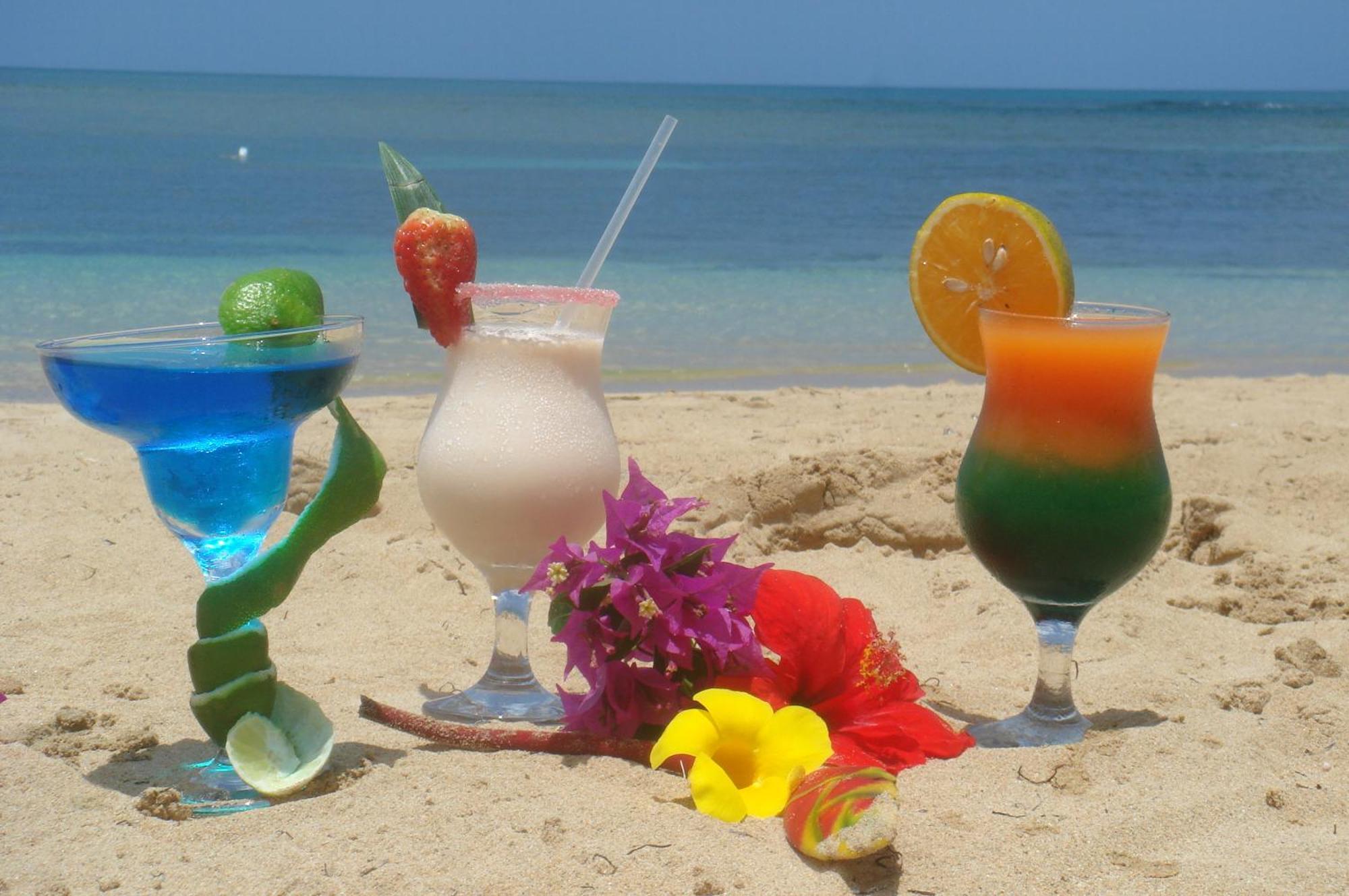Hotel Playa Colibri 4*