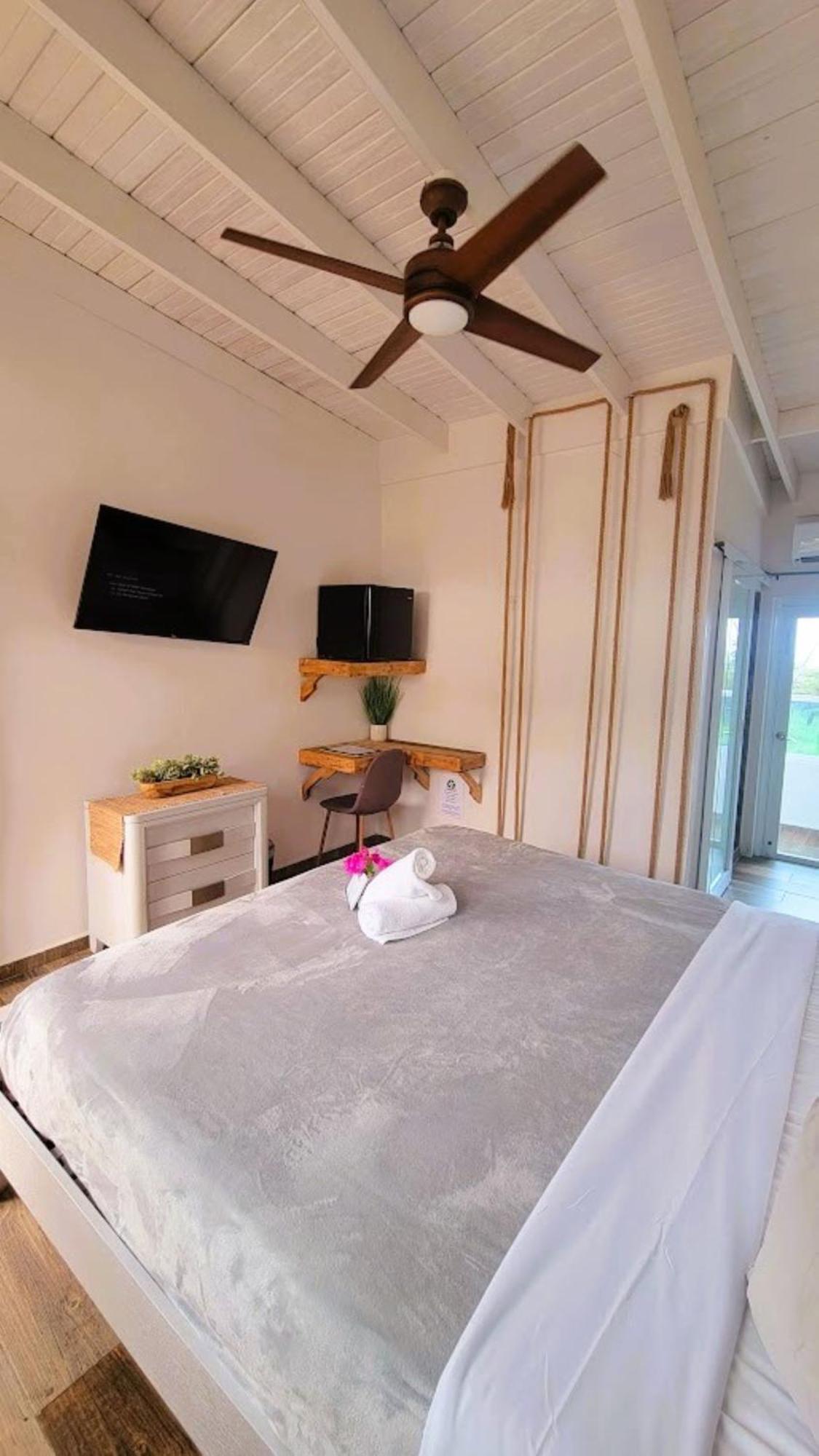 Inn La Jamaca - Island Vibe