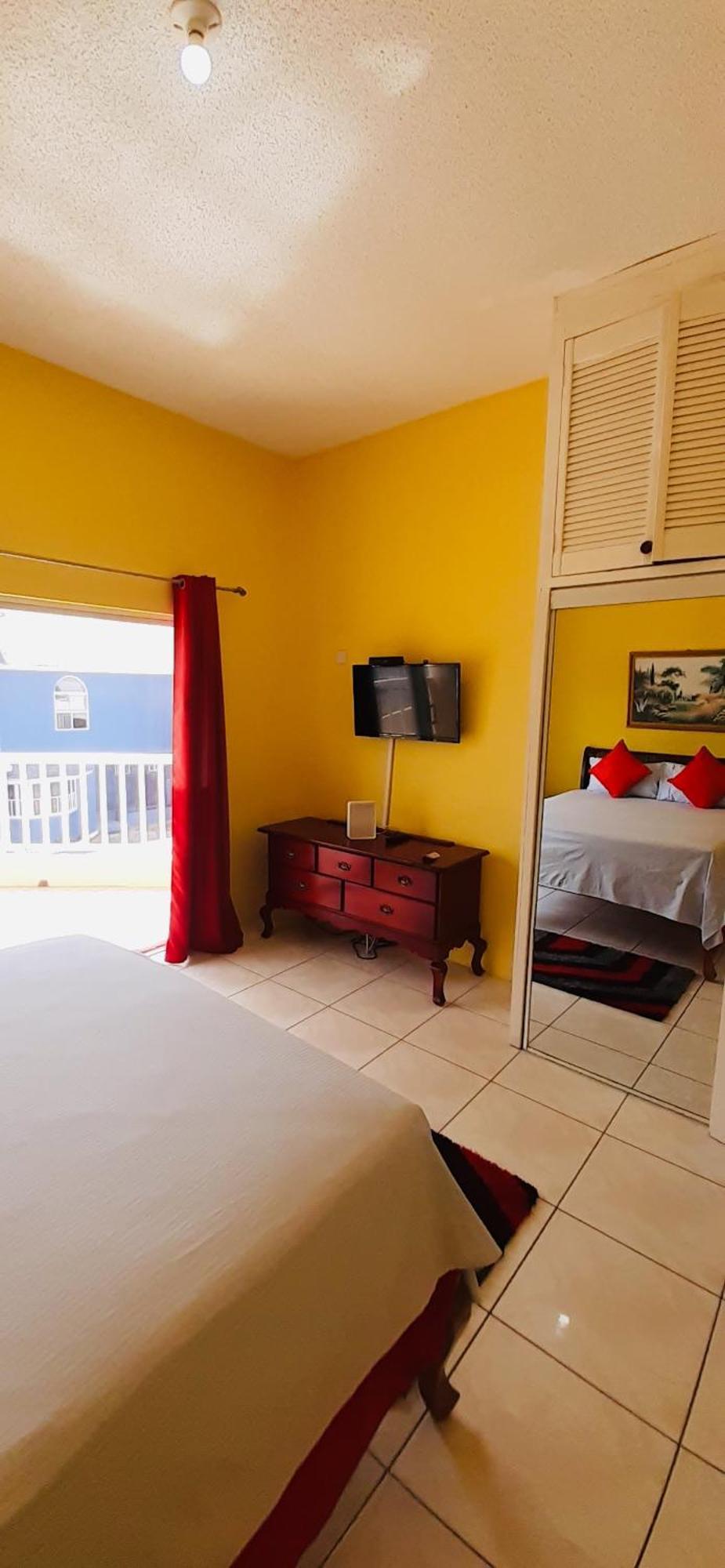 Spring Palm Estate Apartment St. Mary