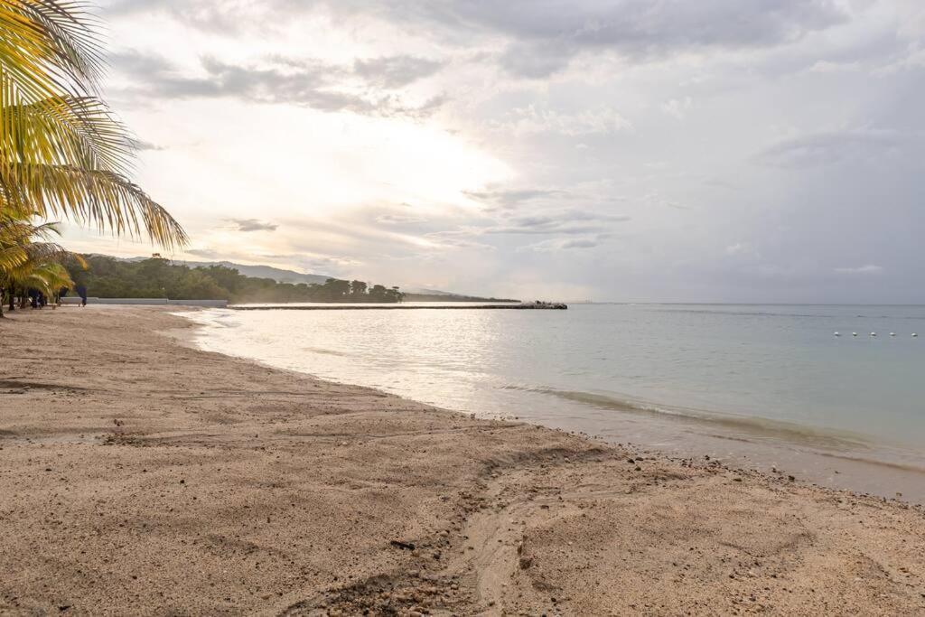 Serendipity On The Ocho Rios * Saint Ann's Bay