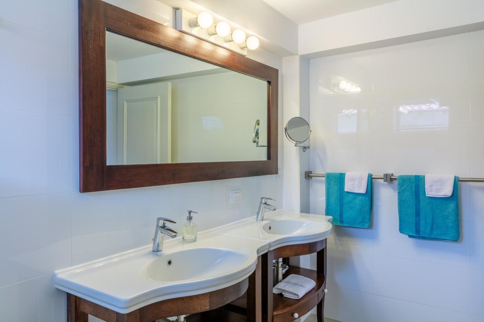 One Ocean Boutique & Bonaire Apartment