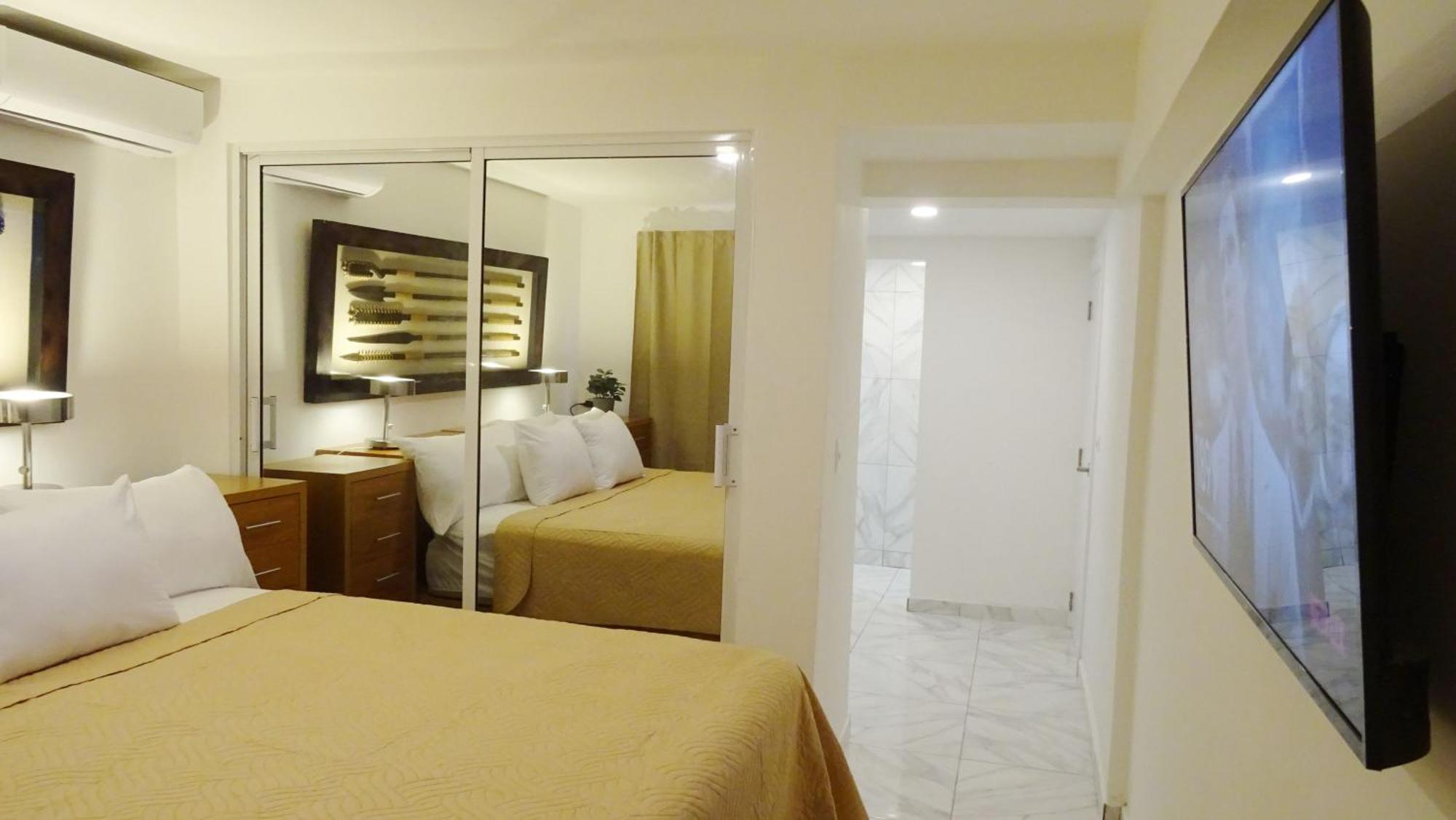 & Larimar Villa *