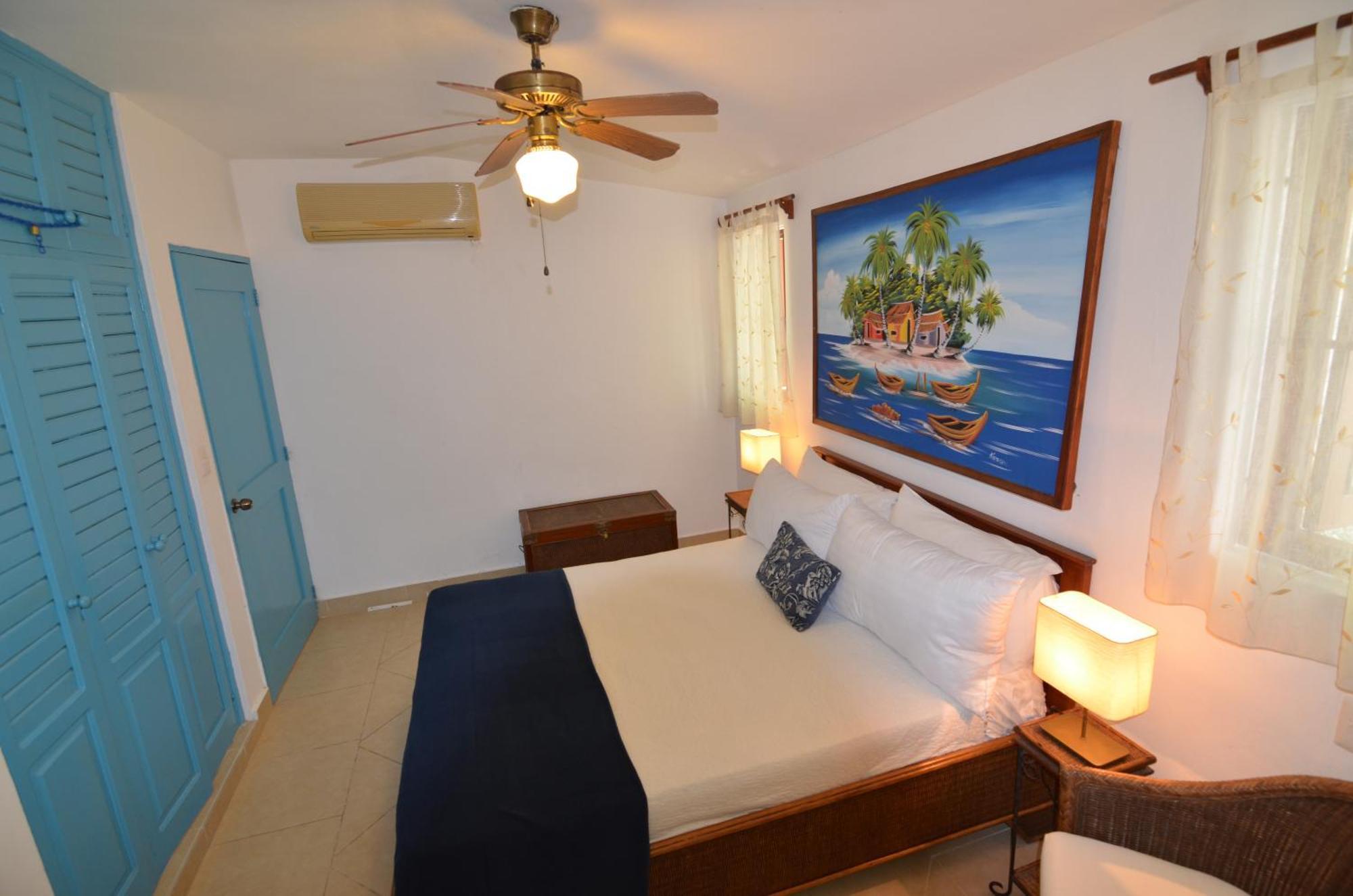 & Larimar Villa