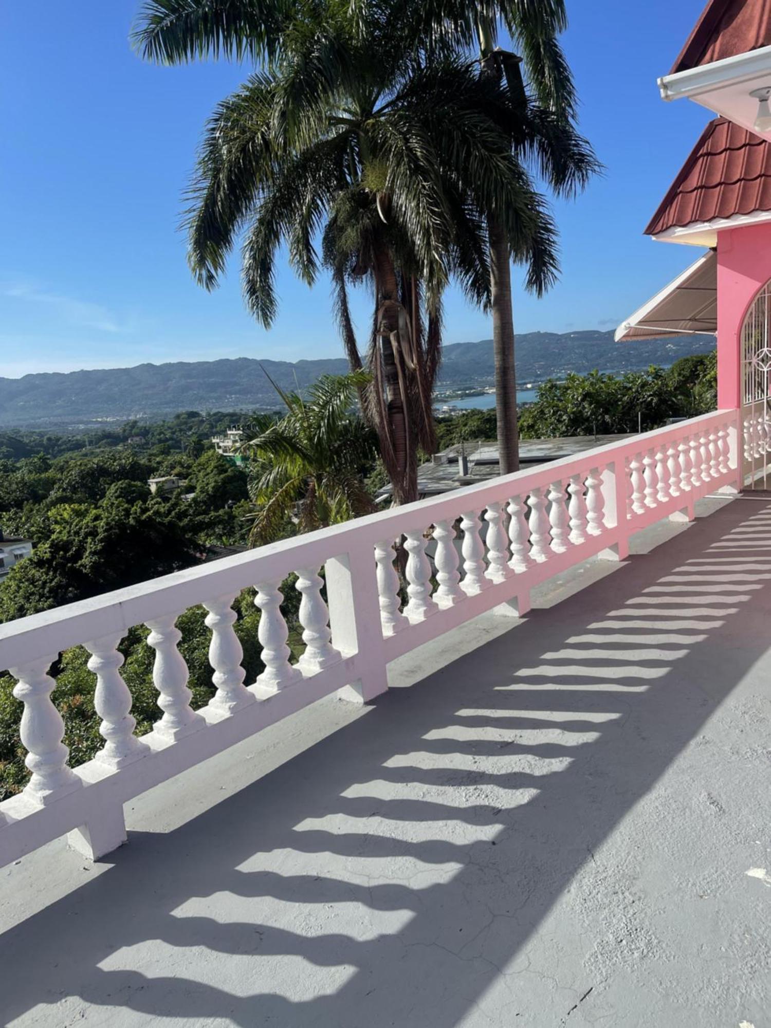 Three Palm Guest house *